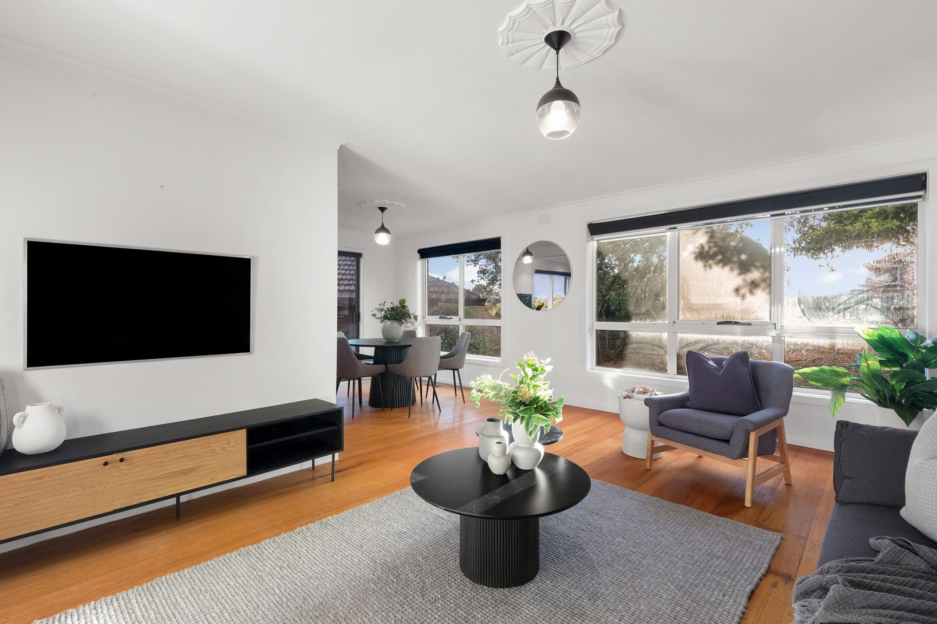 221 Parer Road, Airport West image 2