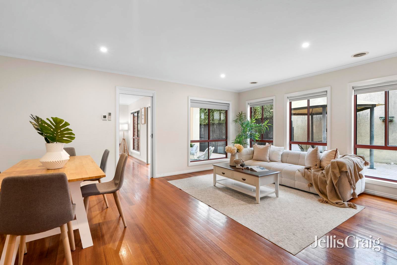 2/21 Roberts Avenue, Mulgrave image 2