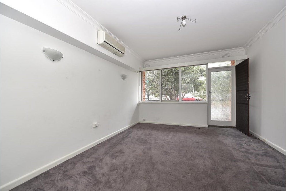2/21 Vickery Street, Bentleigh image 3