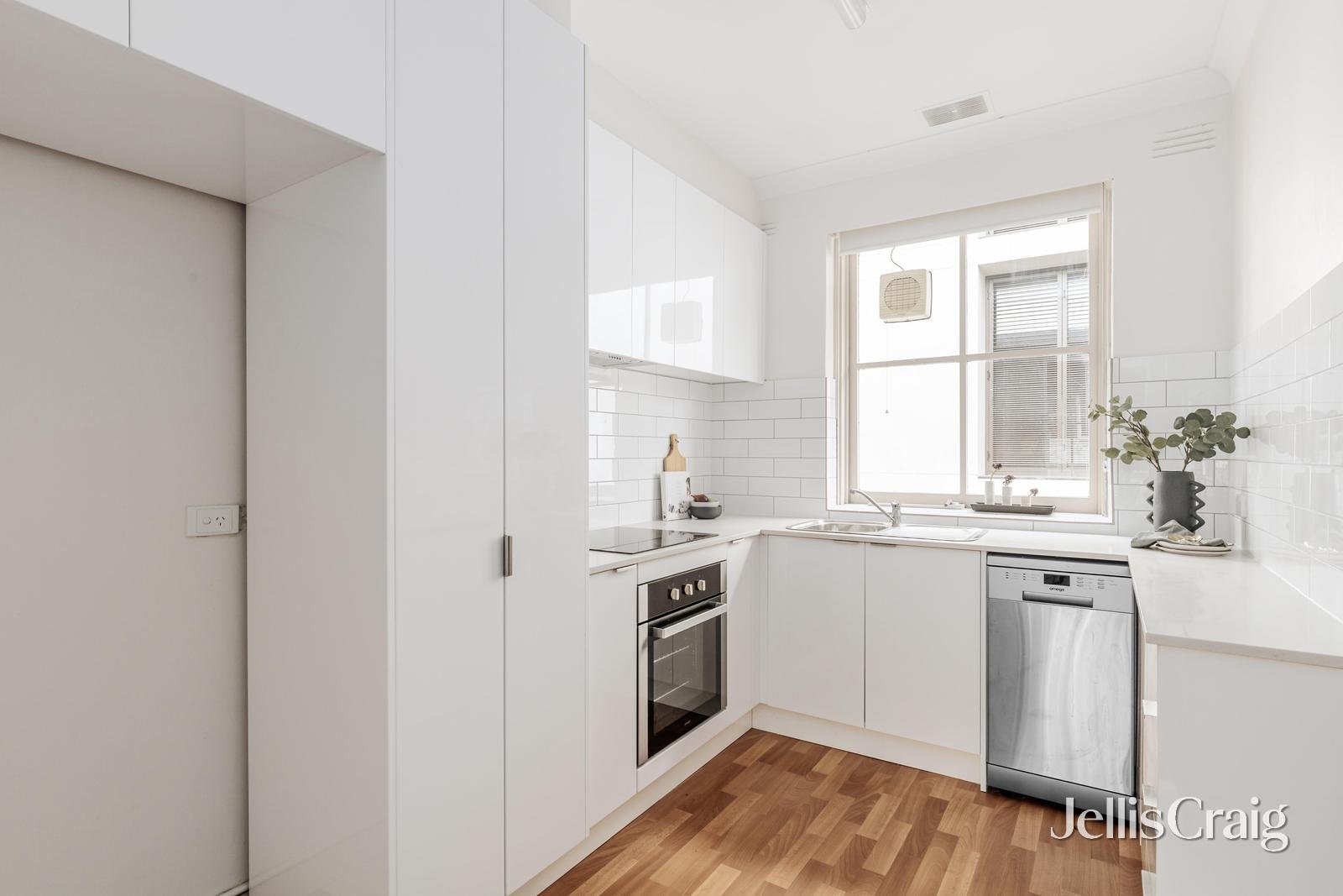22/114 Riversdale Road, Hawthorn image 5