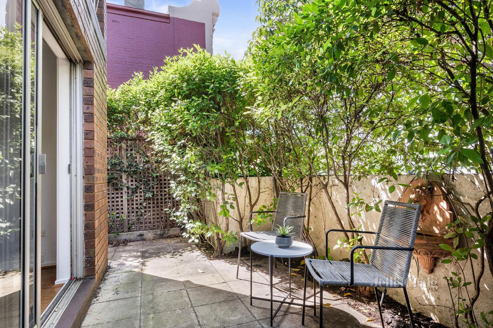 2/214 Moray Street, South Melbourne image 7
