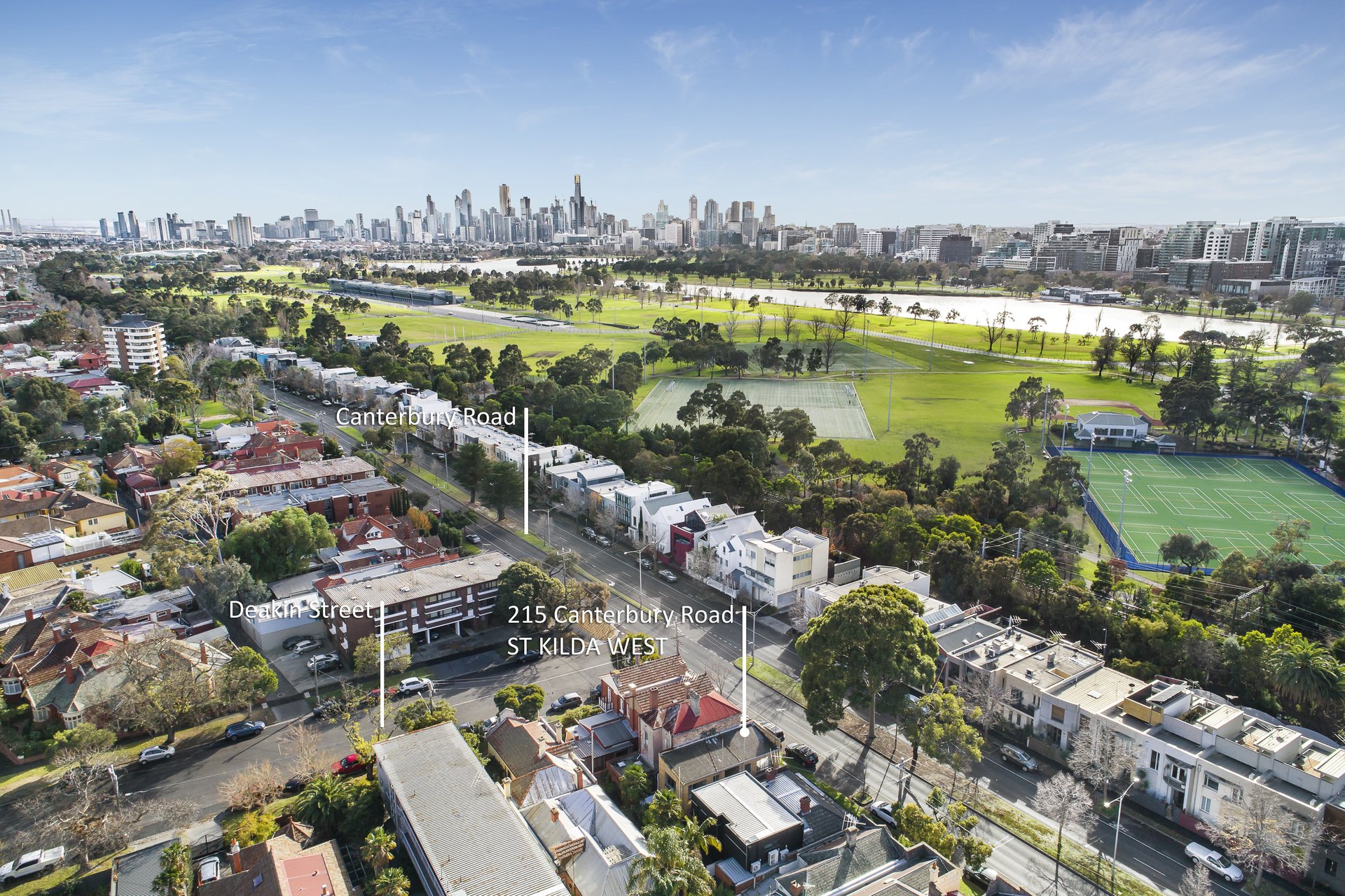 2/215 Canterbury Road, St&nbsp;Kilda&nbsp;West image 2