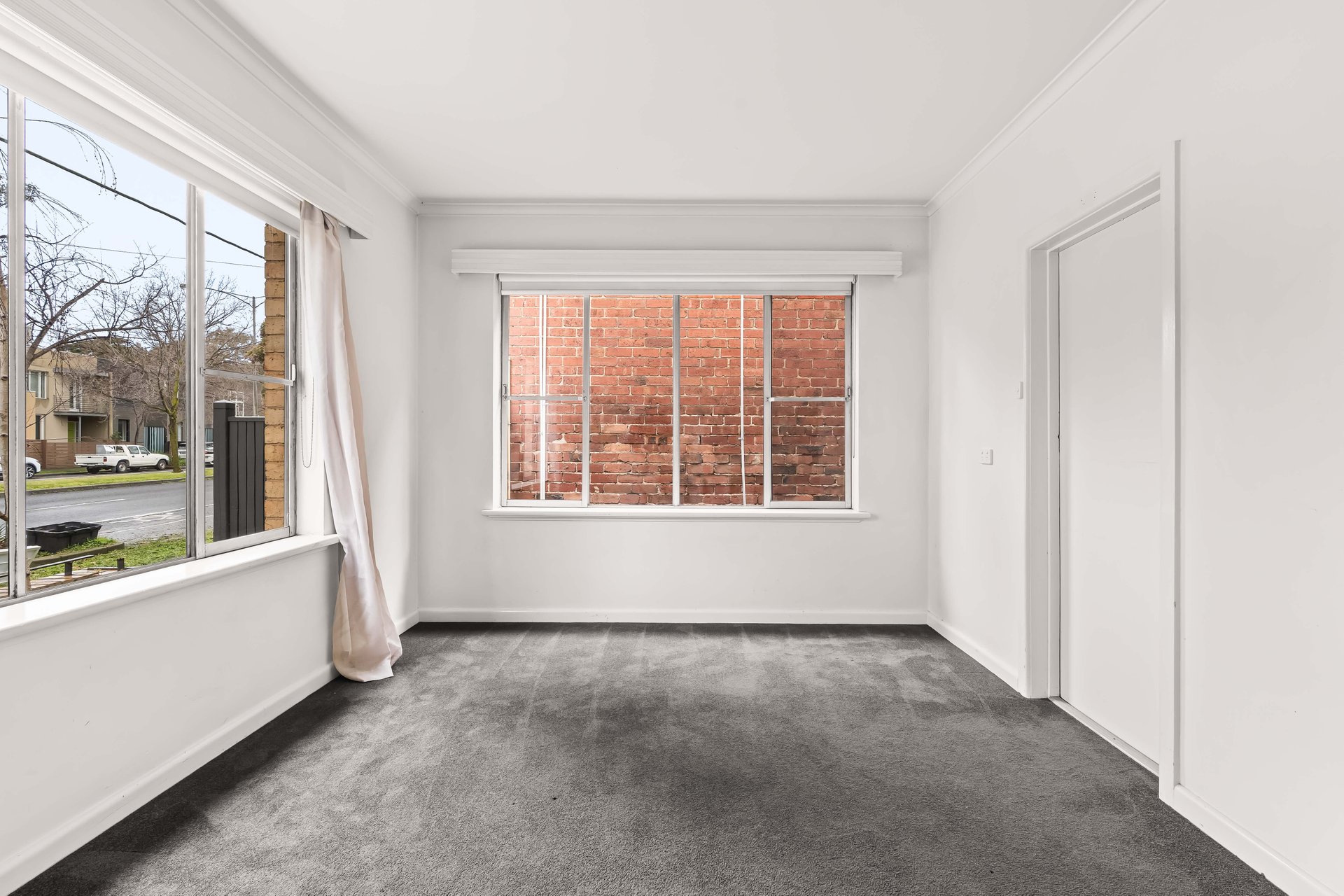 2/215 Canterbury Road, St&nbsp;Kilda&nbsp;West image 5