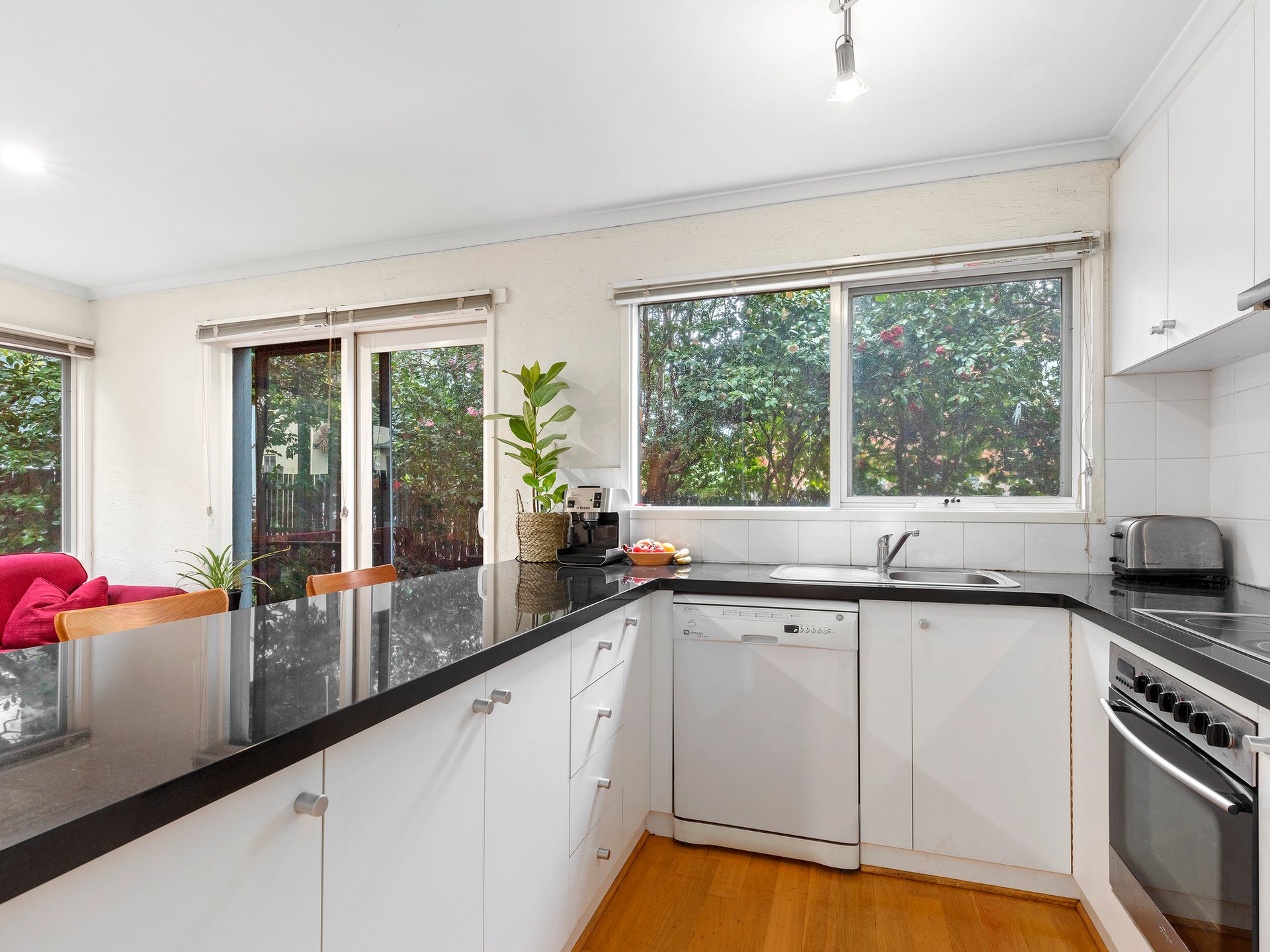 2/215 Little Malop Street, Geelong image 3