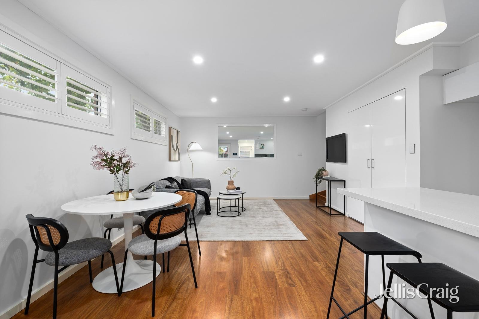 2/215 Mont Albert Road, Surrey&nbsp;Hills image 6