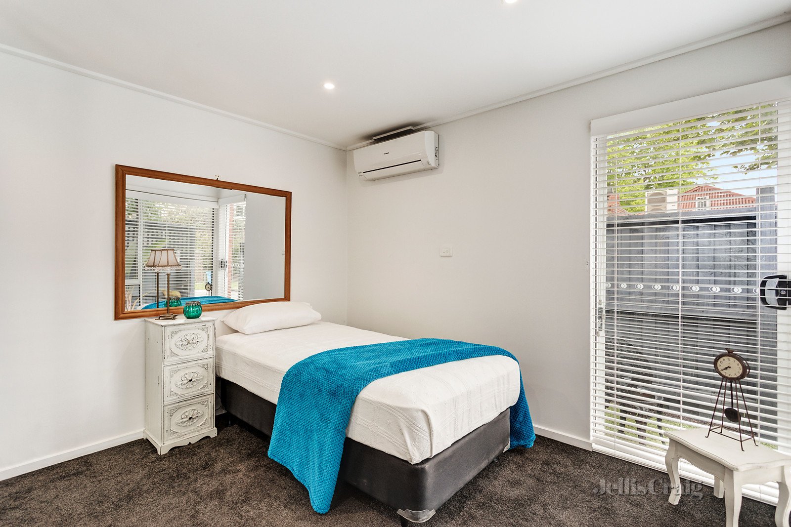 2/215 Mont Albert Road, Surrey Hills image 7