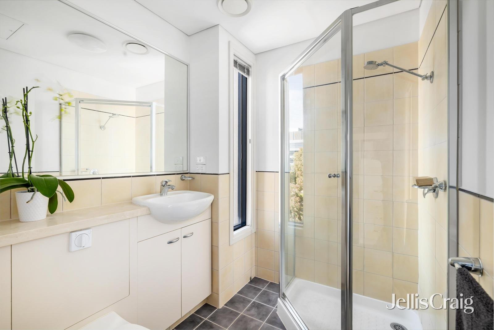 22/15 River Boulevard, Richmond image 5