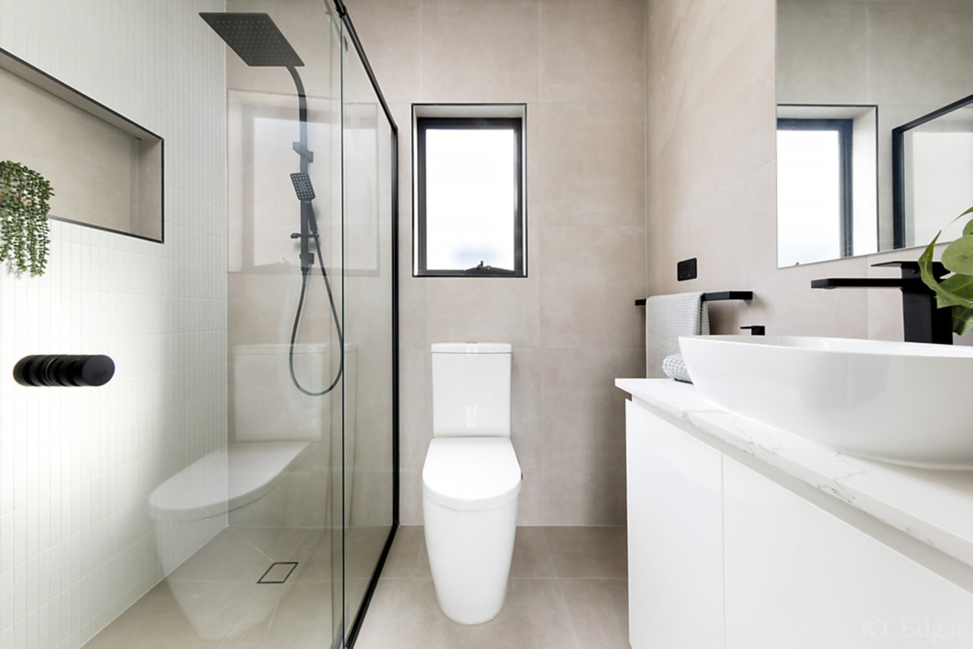 Property Gallery Thumbnail 13