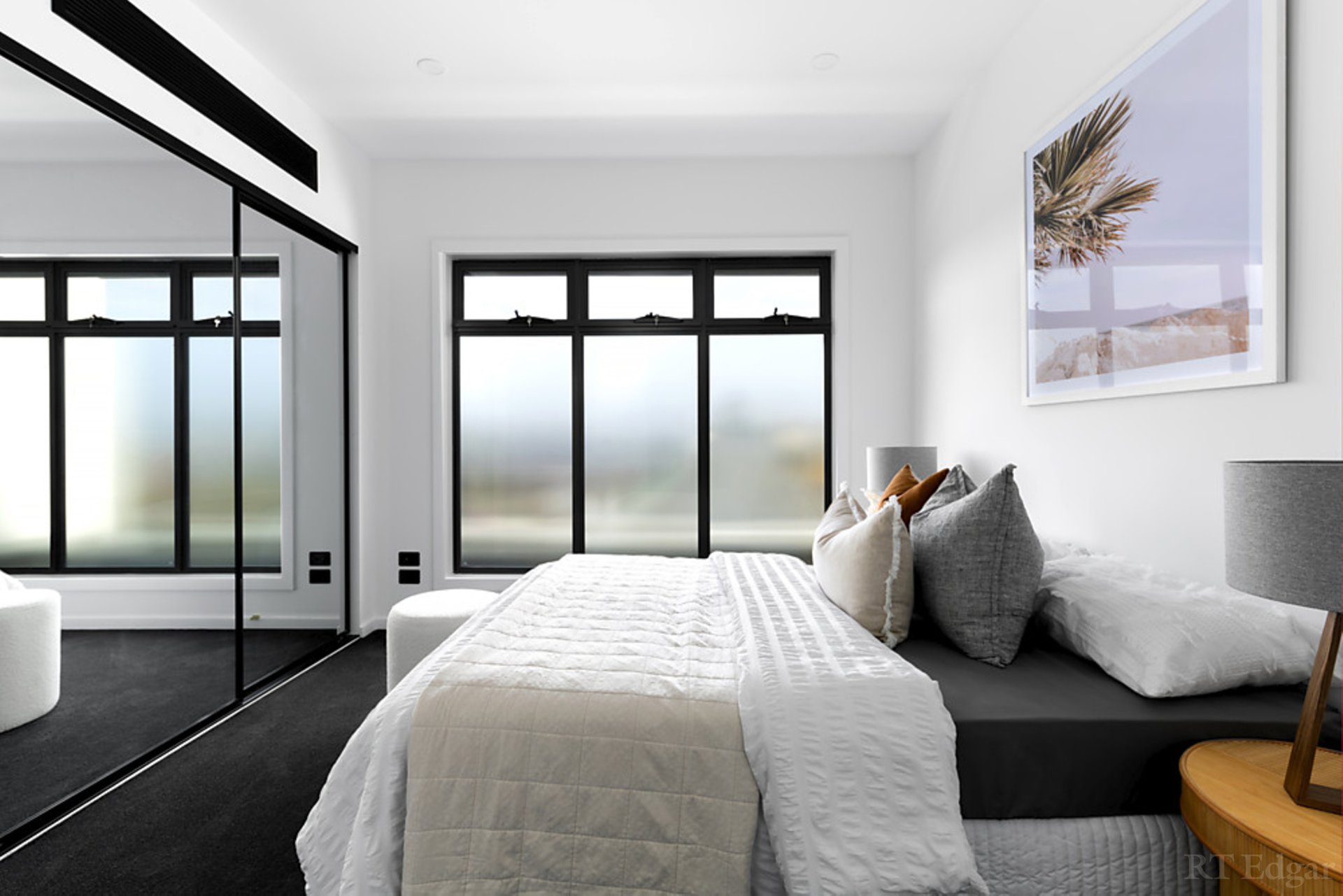 Property Gallery Thumbnail 14