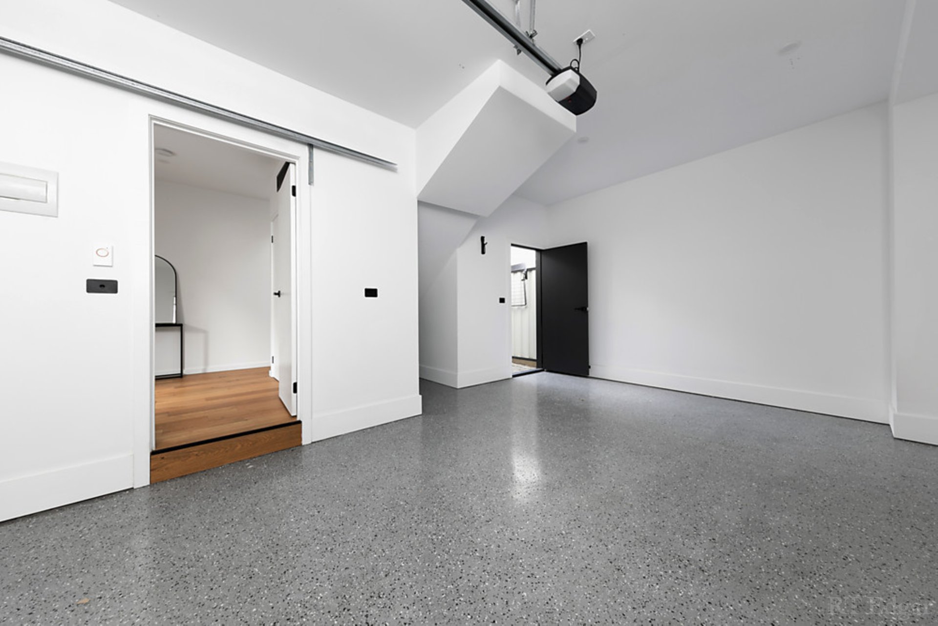Property Gallery Thumbnail 18