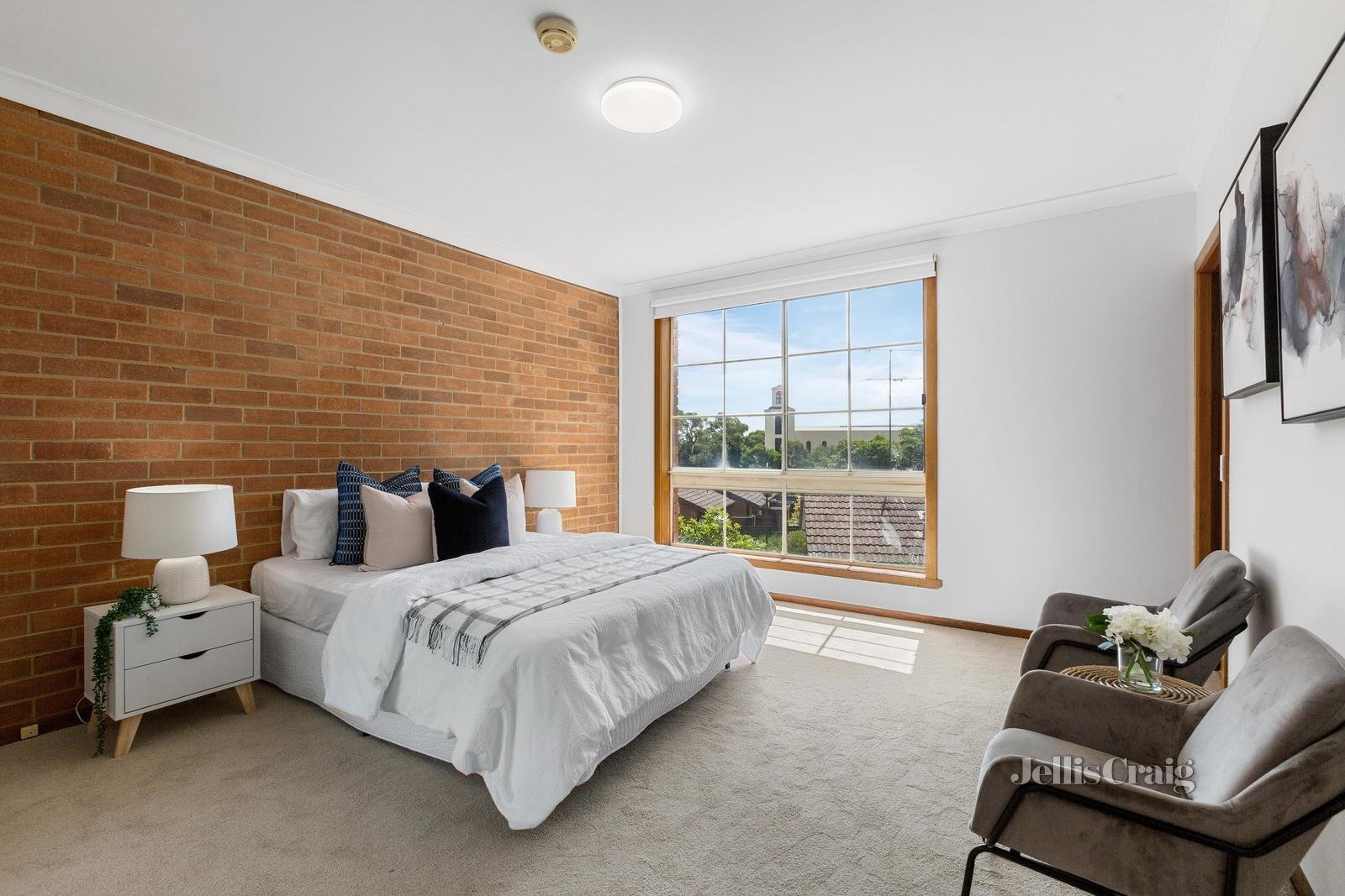 2/219-223 Mahoneys Road, Forest Hill image 5