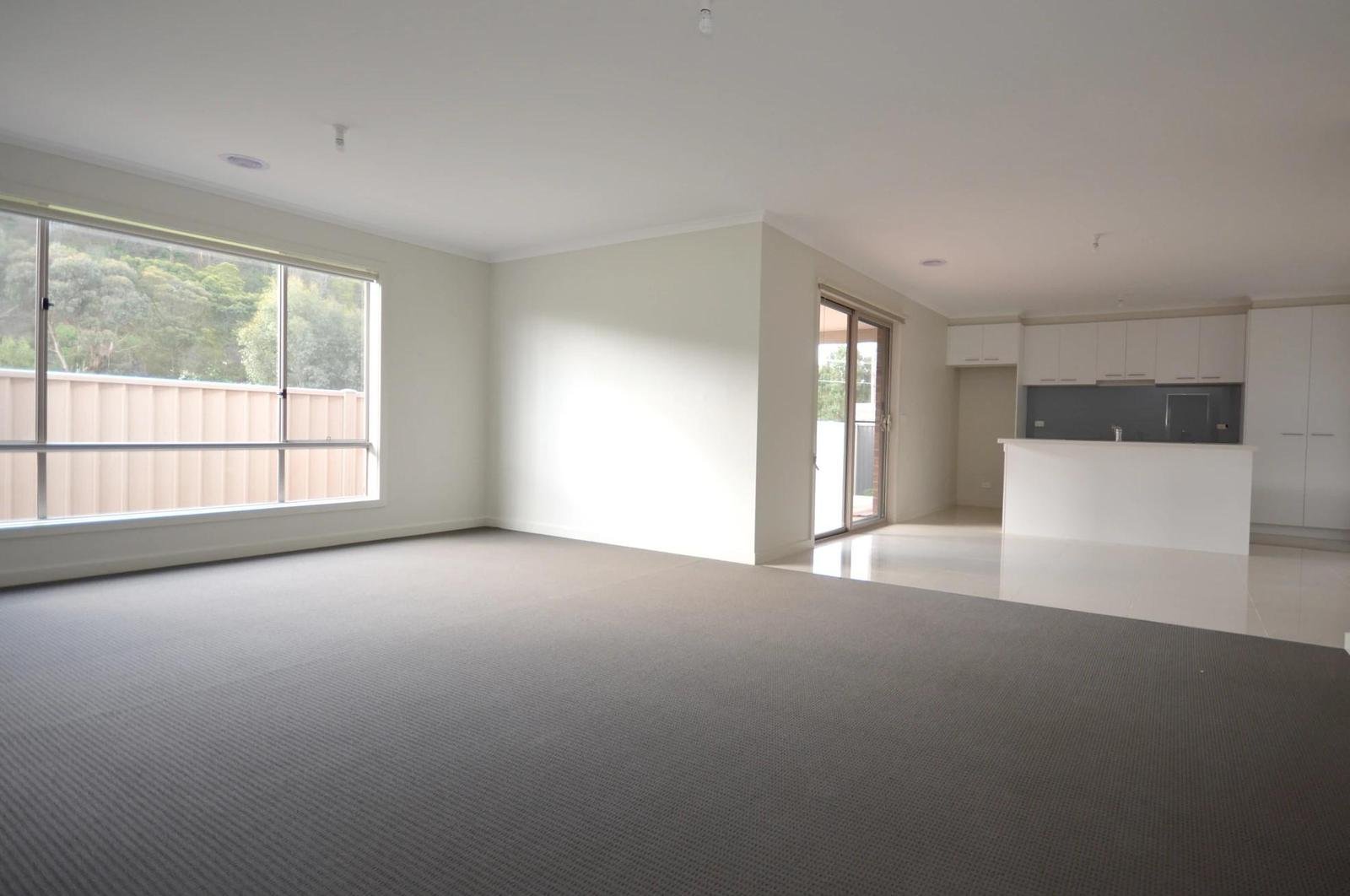 2/219 Finch Street, Ballarat&nbsp;East image 3