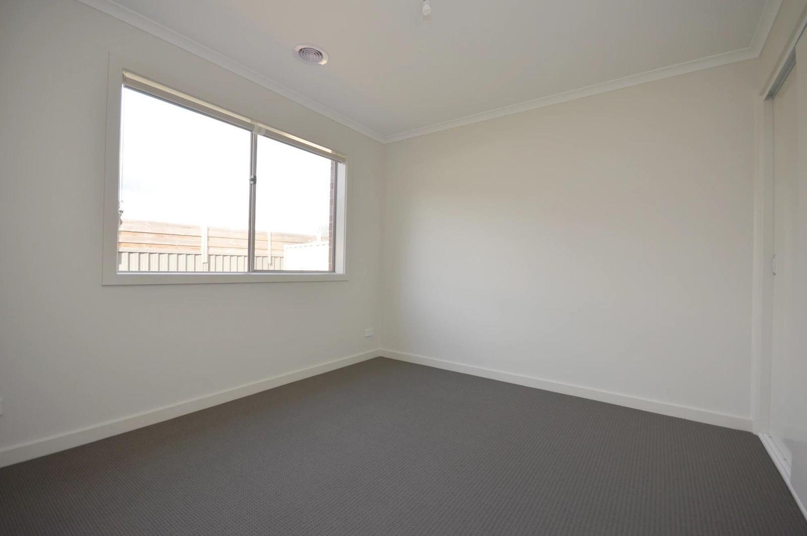 2/219 Finch Street, Ballarat&nbsp;East image 7