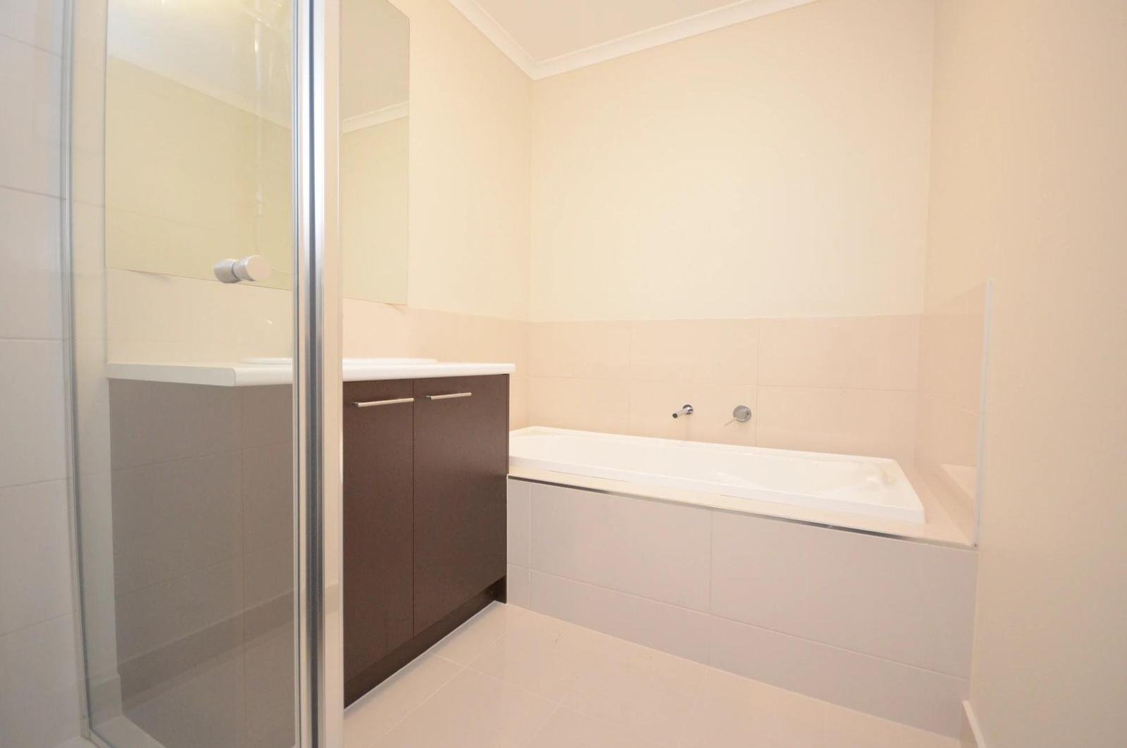 2/219 Finch Street, Ballarat&nbsp;East image 8