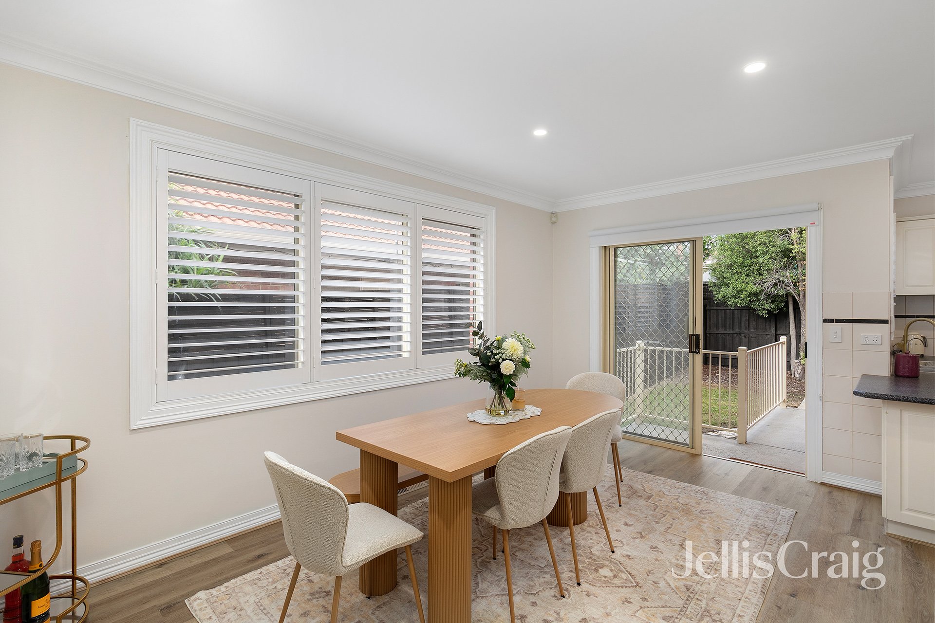 2/219 Waterdale Road, Ivanhoe image 3