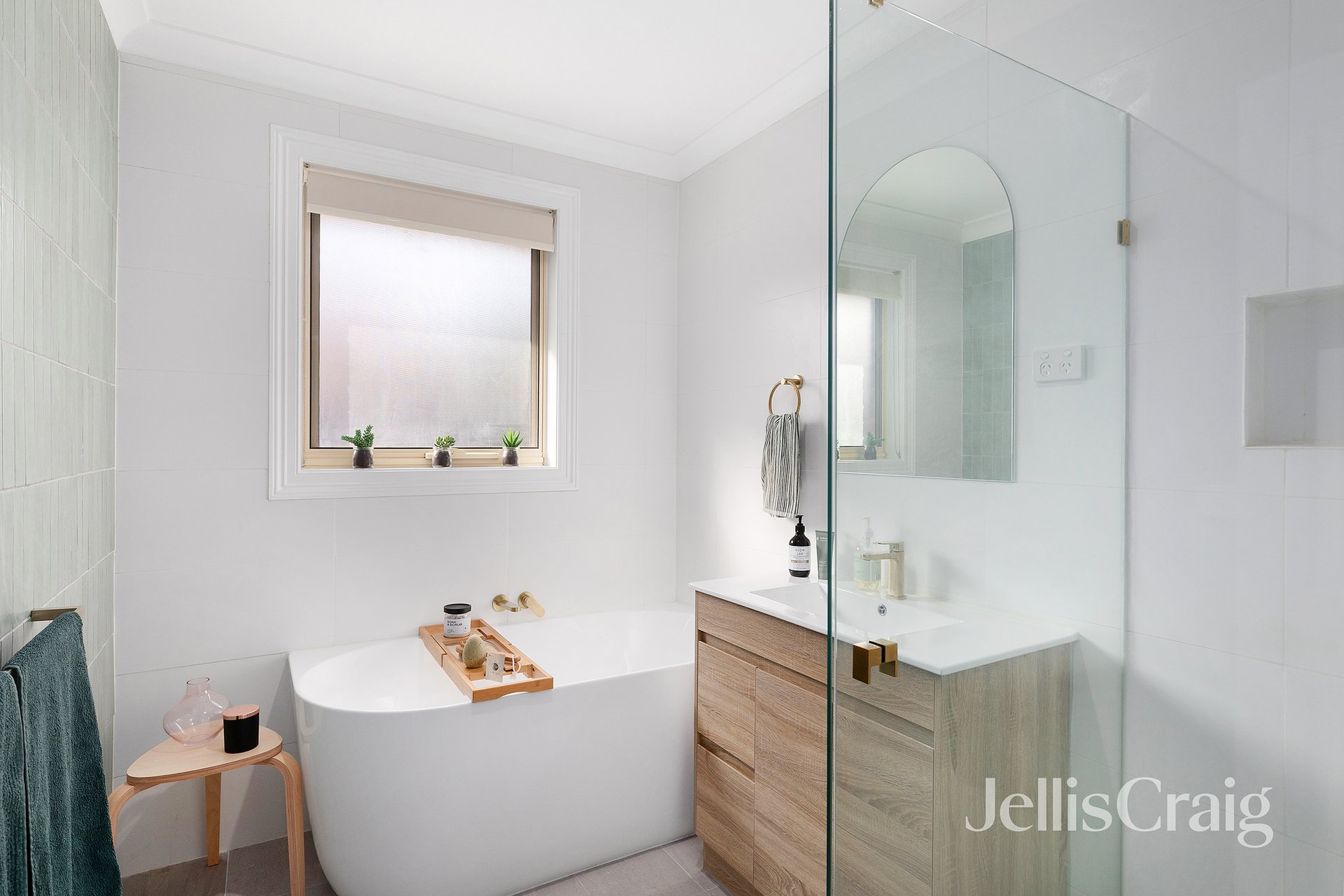 2/219 Waterdale Road, Ivanhoe image 7