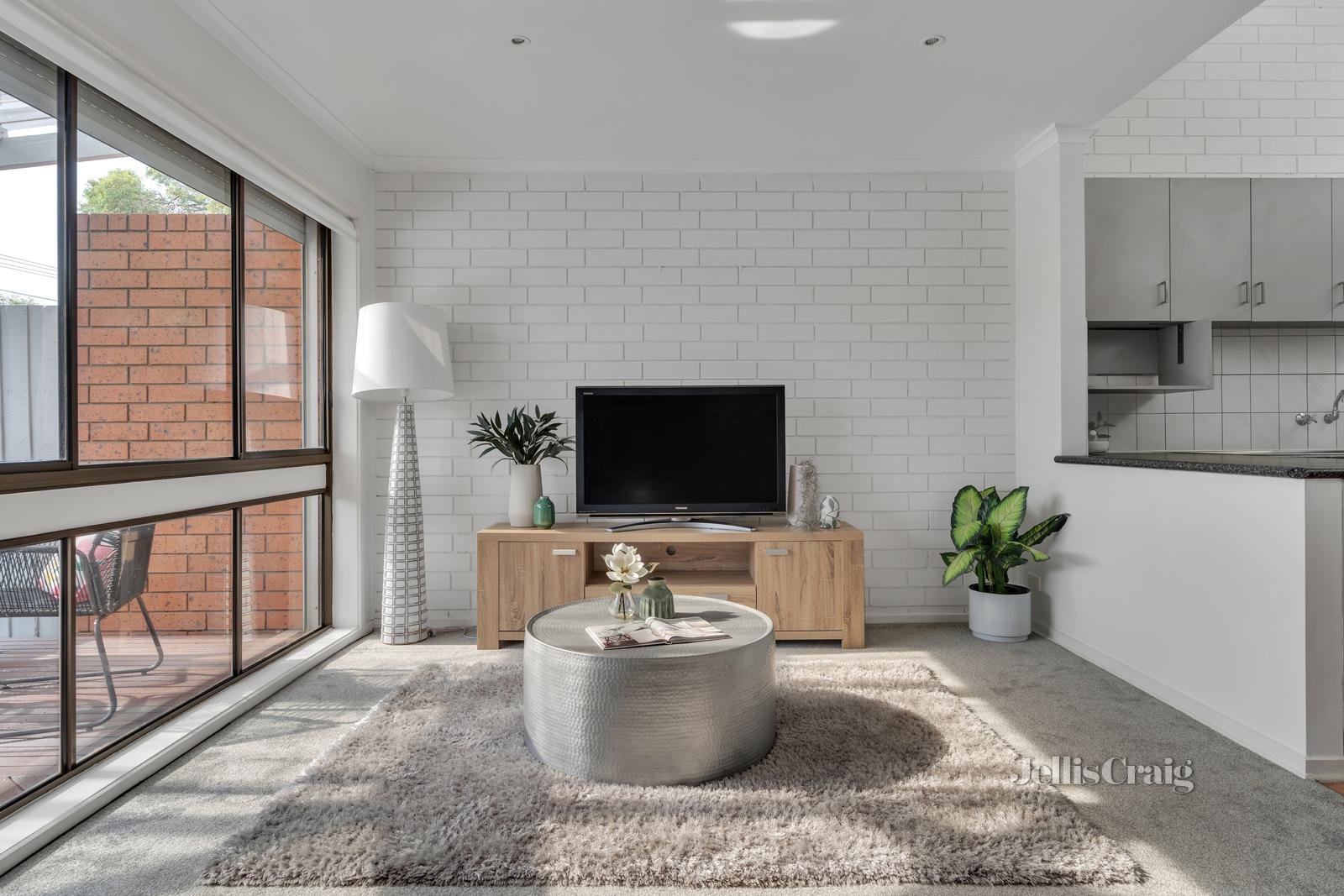 2/22-24 Richards Street, Coburg image 3
