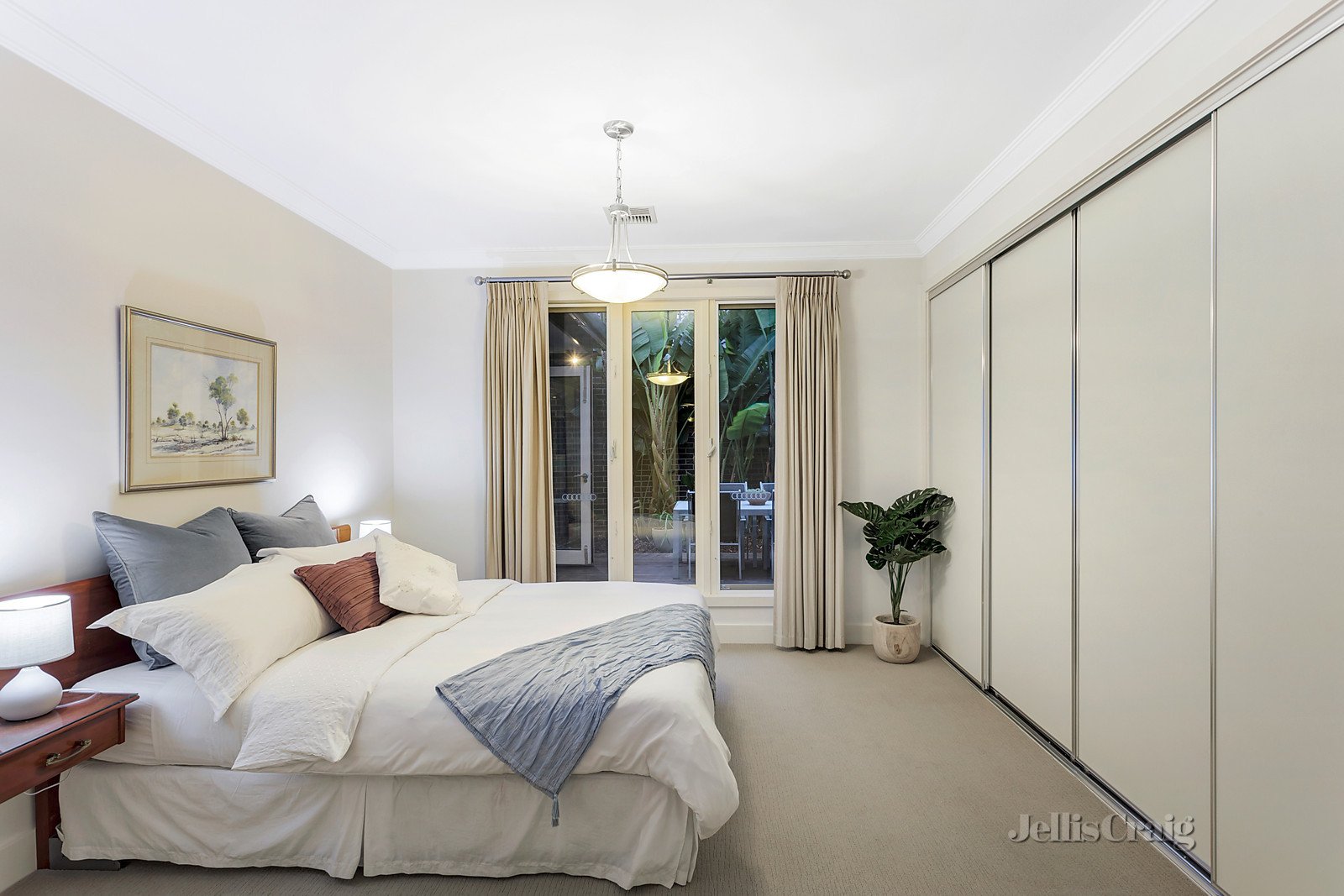 2/22-24 Winbourne Road, Mount Waverley image 5