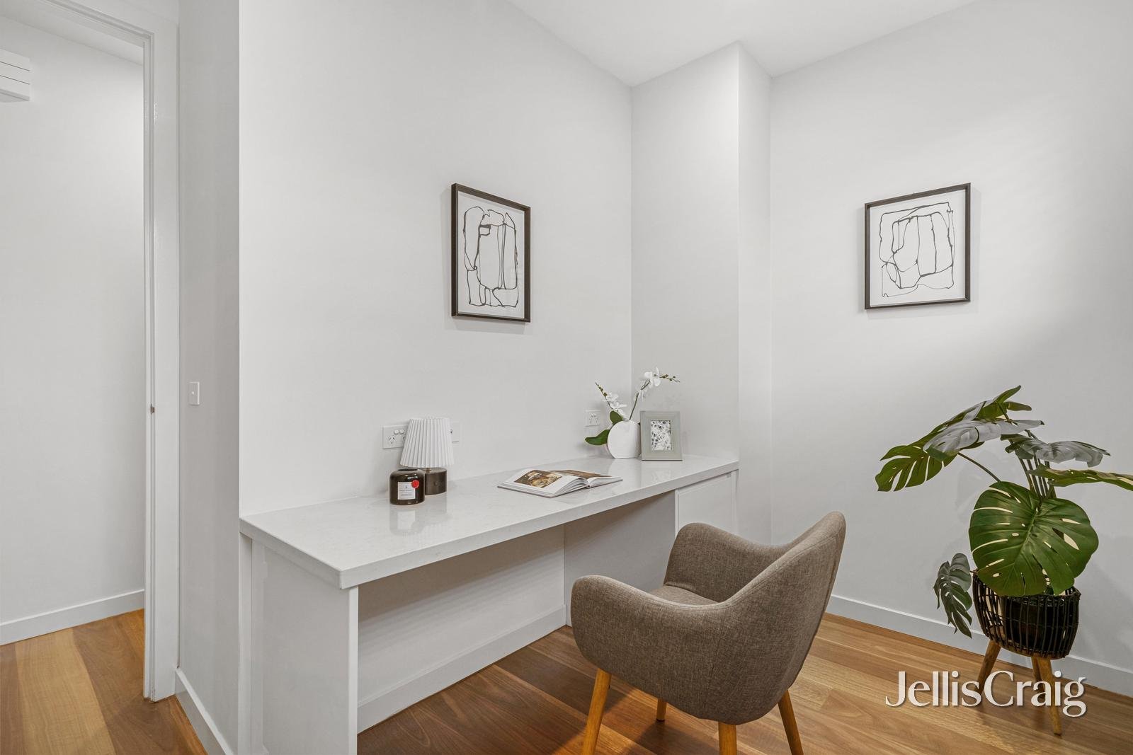 2/22 Adrienne Crescent, Mount&nbsp;Waverley image 6