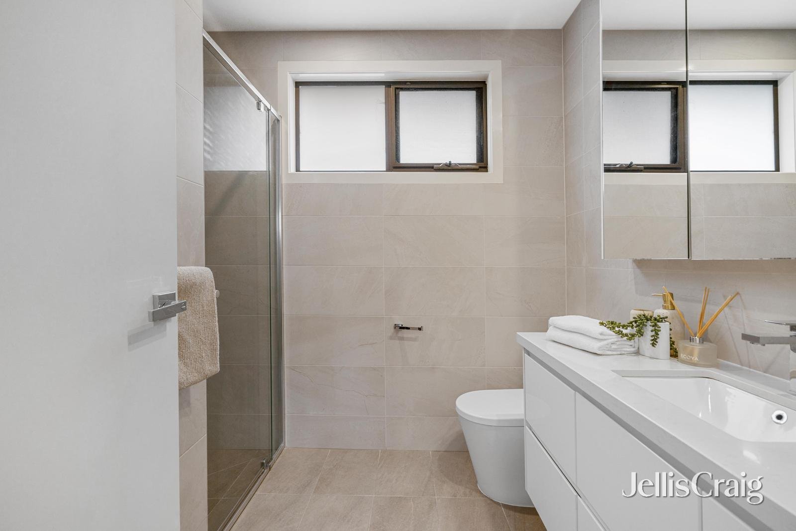 2/22 Adrienne Crescent, Mount&nbsp;Waverley image 8