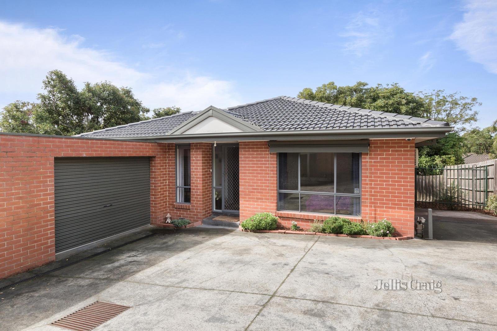 2/22 Avalon Grove, Ringwood North image 1