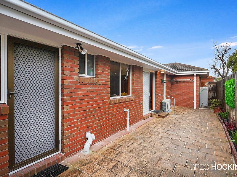 2/22 Bradley Street, Newport image 8