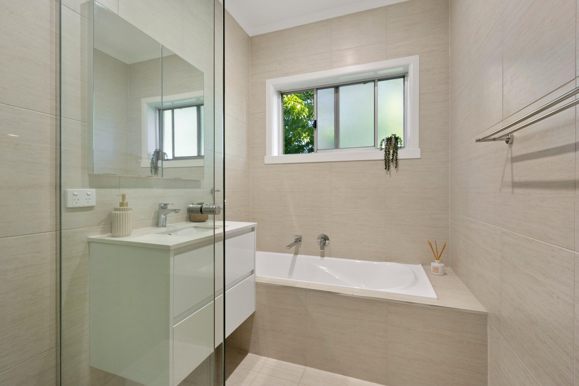 2/22 Chestnut Street, Surrey Hills image 7