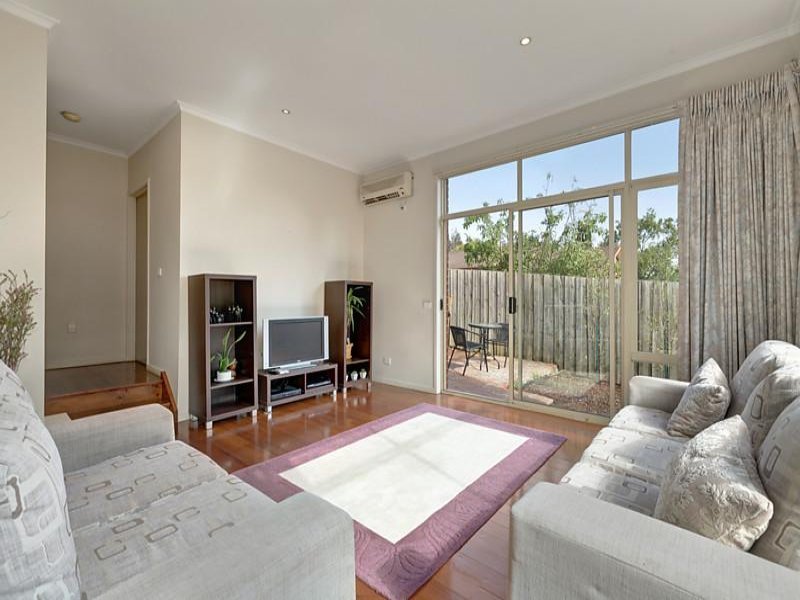 2/22 Childers Street, Kew image 1