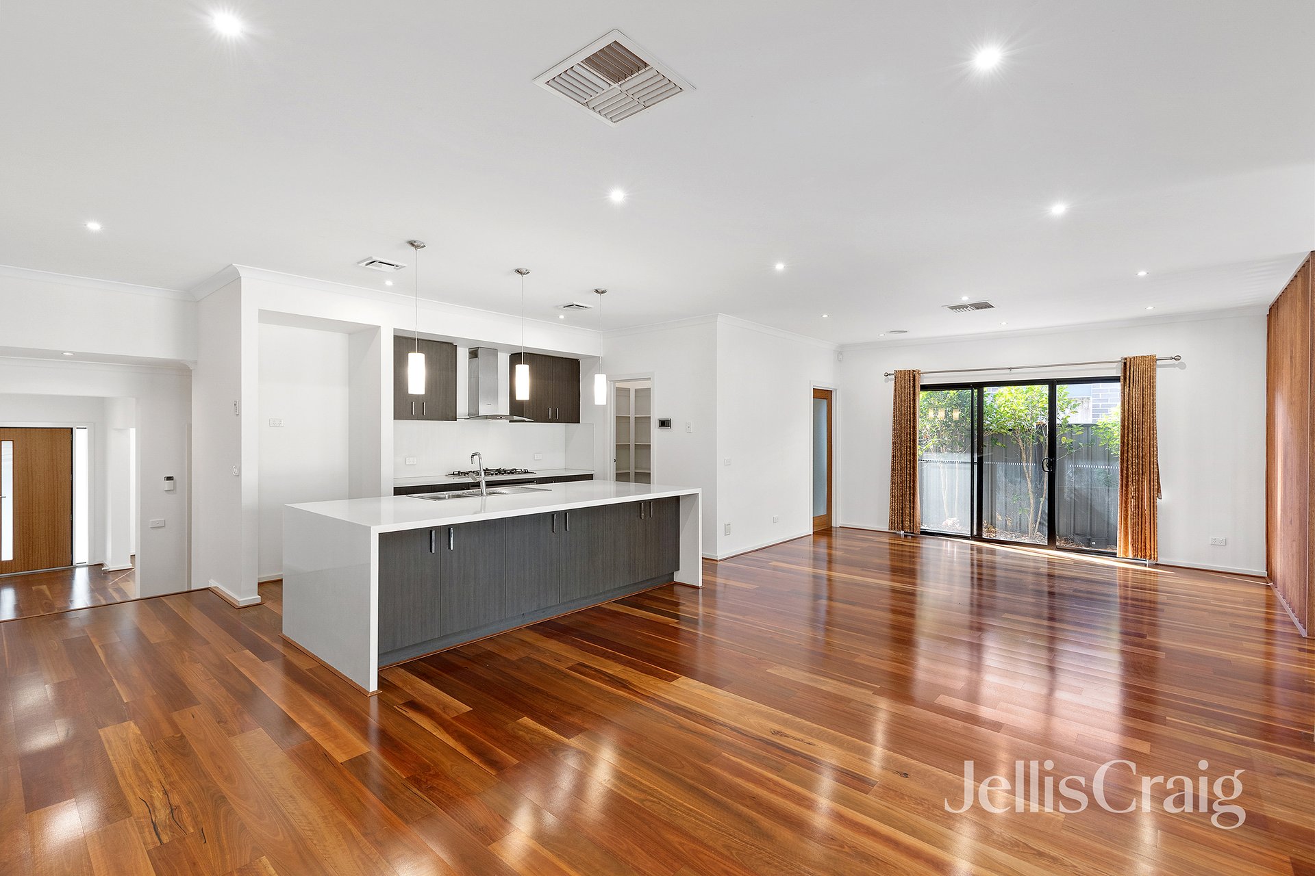 222 Elder Street, Greensborough image 2