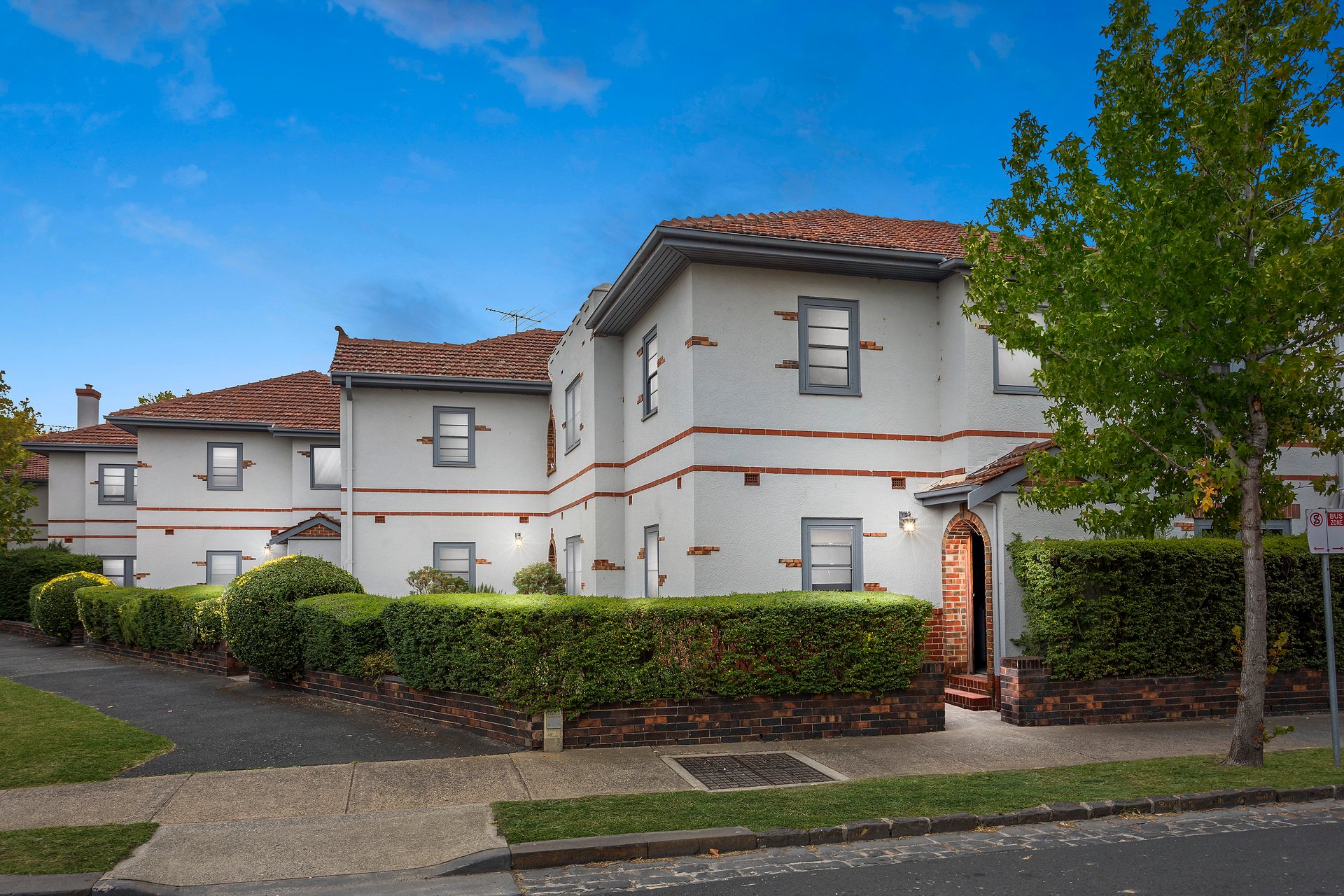 Property Gallery - Main Image