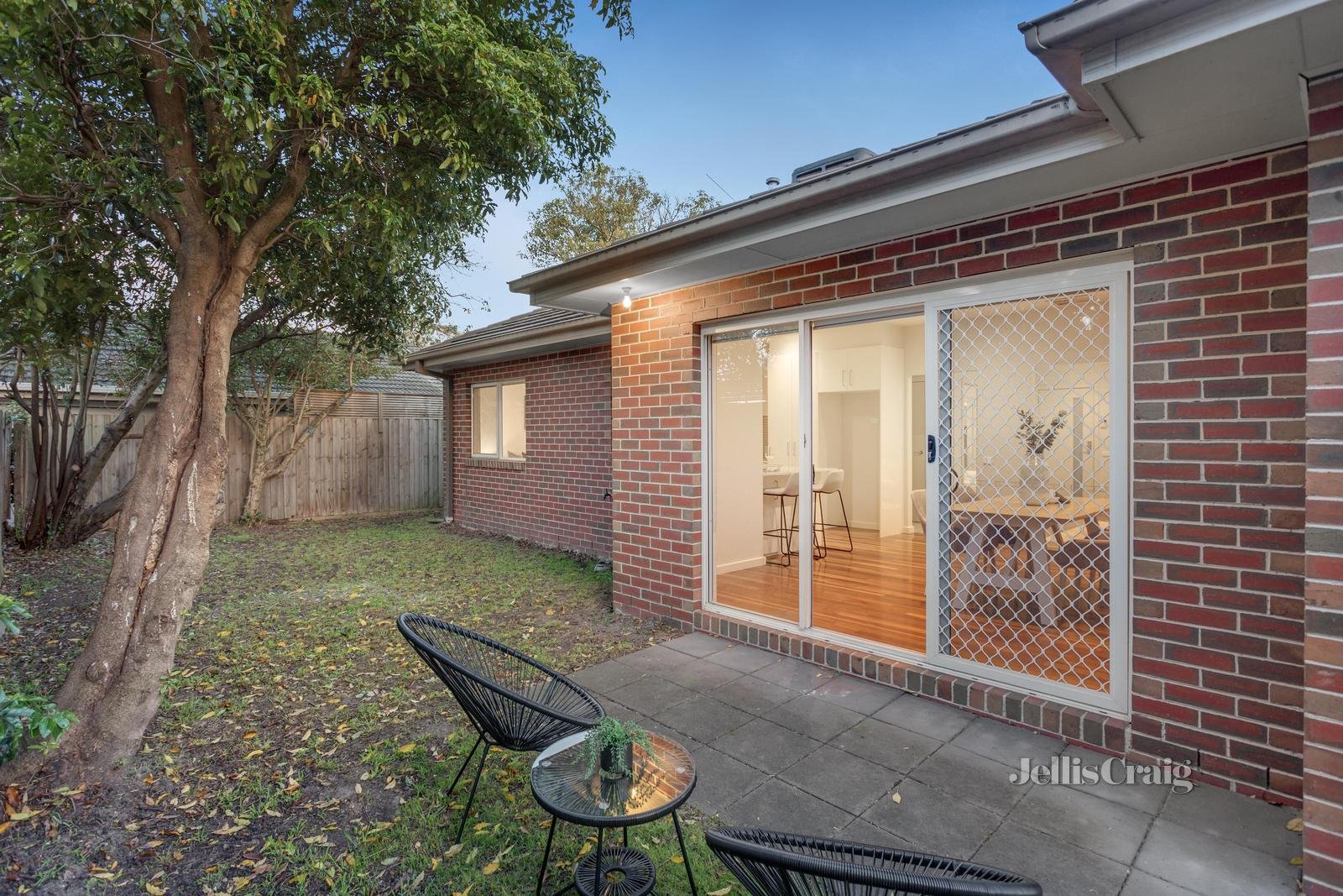 2/22 Hilton Street, Mount Waverley image 11