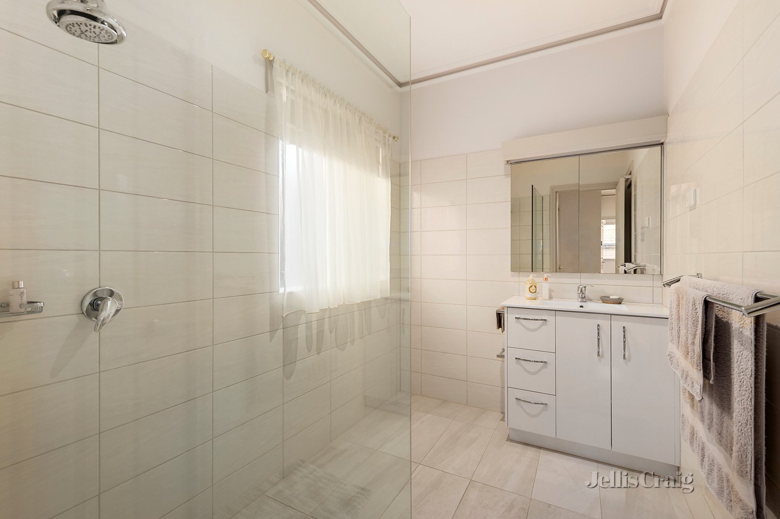 2/22 Lee Avenue, Mount Waverley image 6