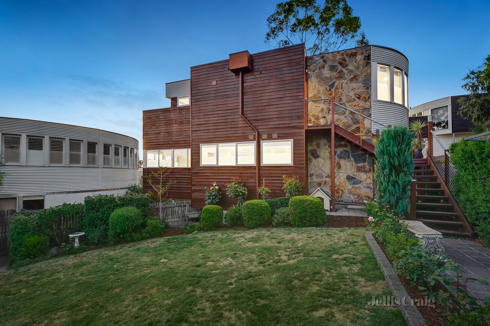 2/22 Livingstone Road, Eltham image 2