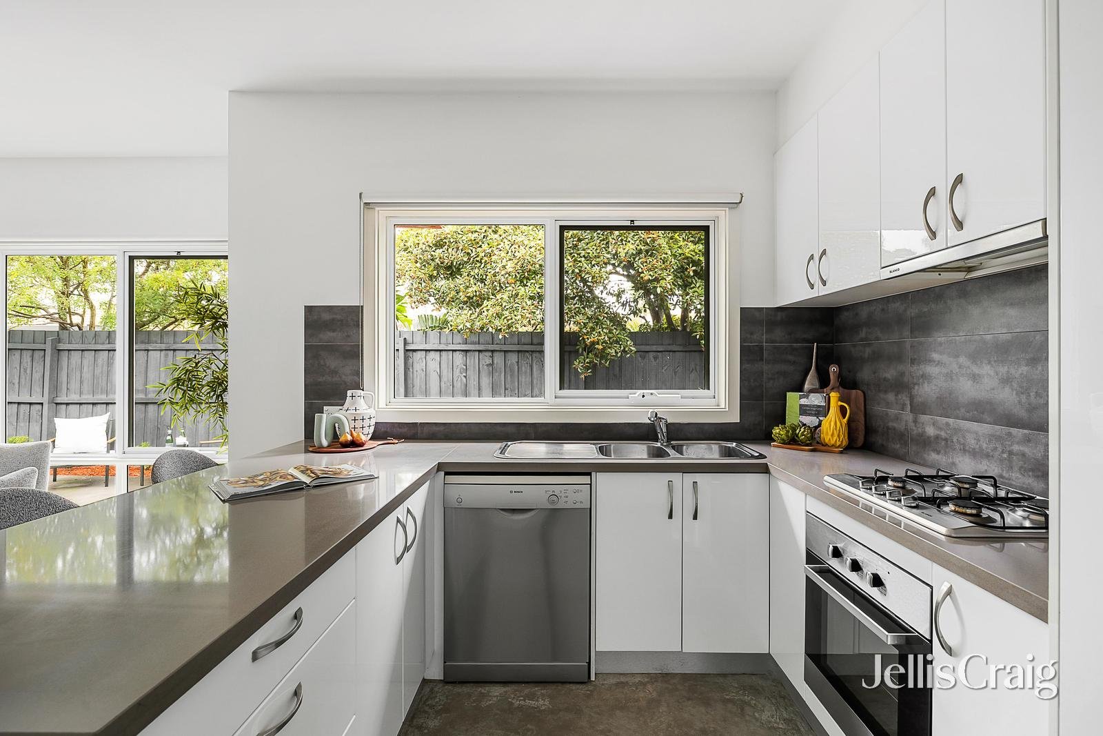 2/22 Mawby Road, Bentleigh&nbsp;East image 4