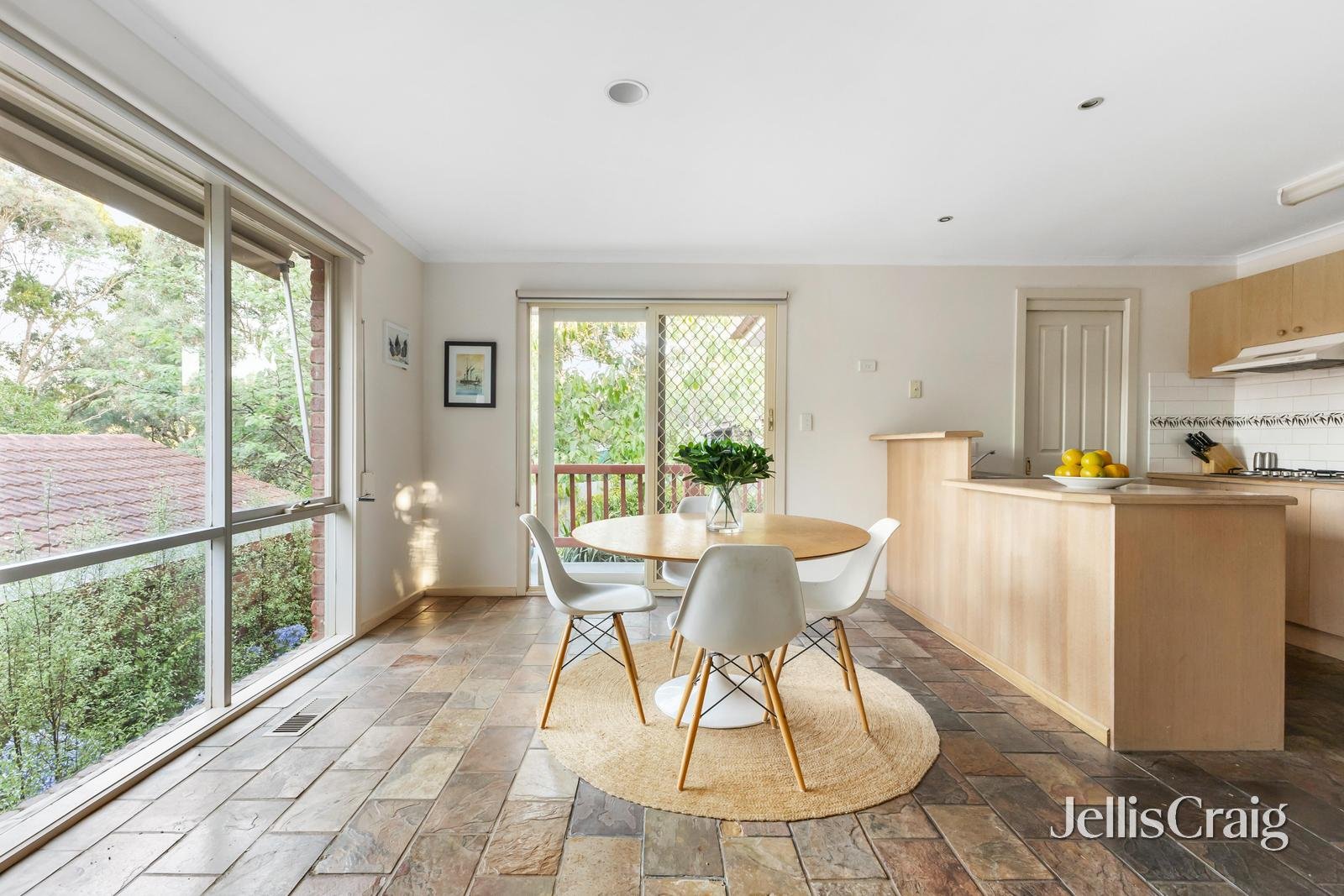 2/22 Nicholson Close, Research image 5