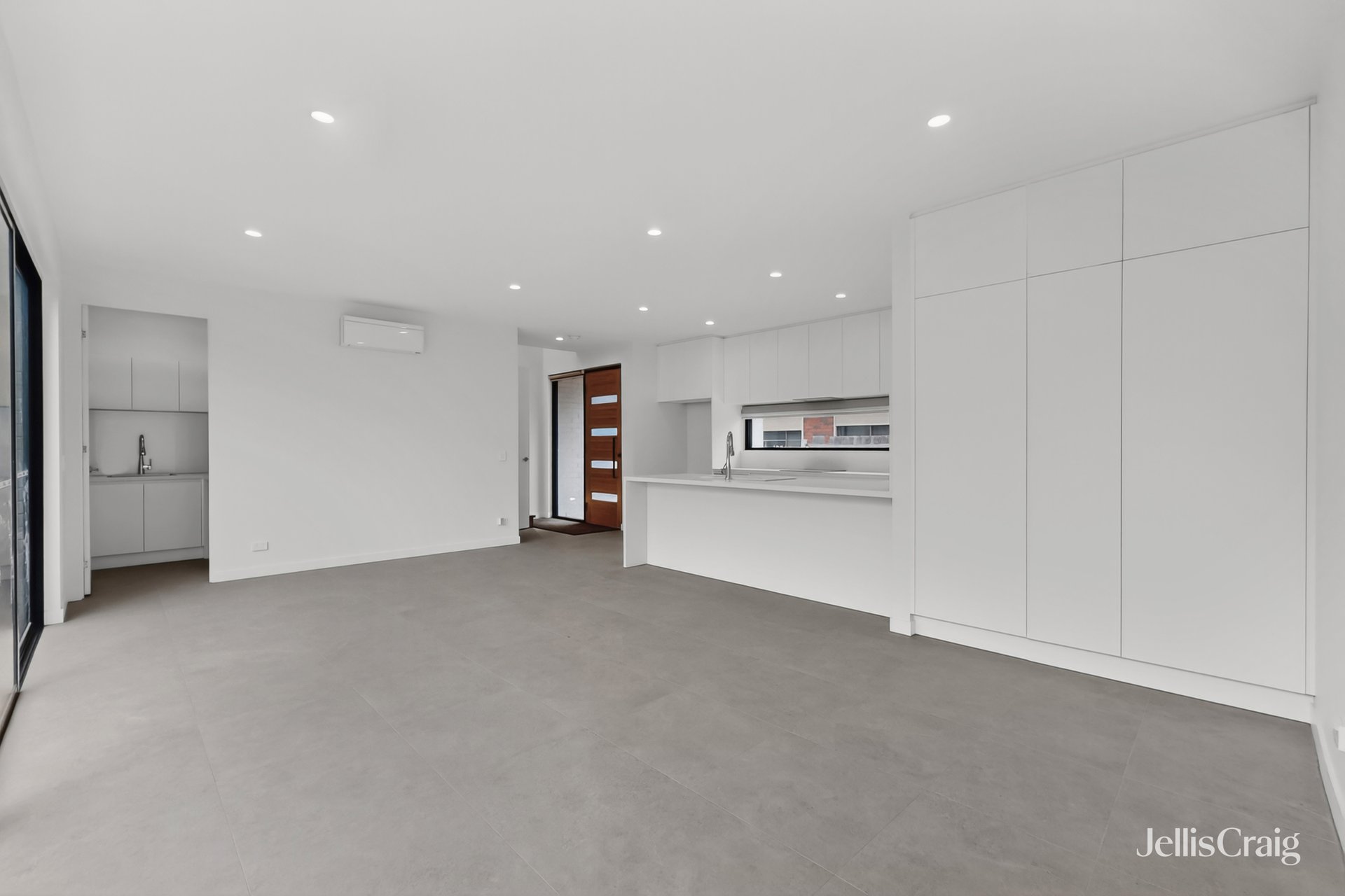 2/22 North Street, Ascot Vale image 4