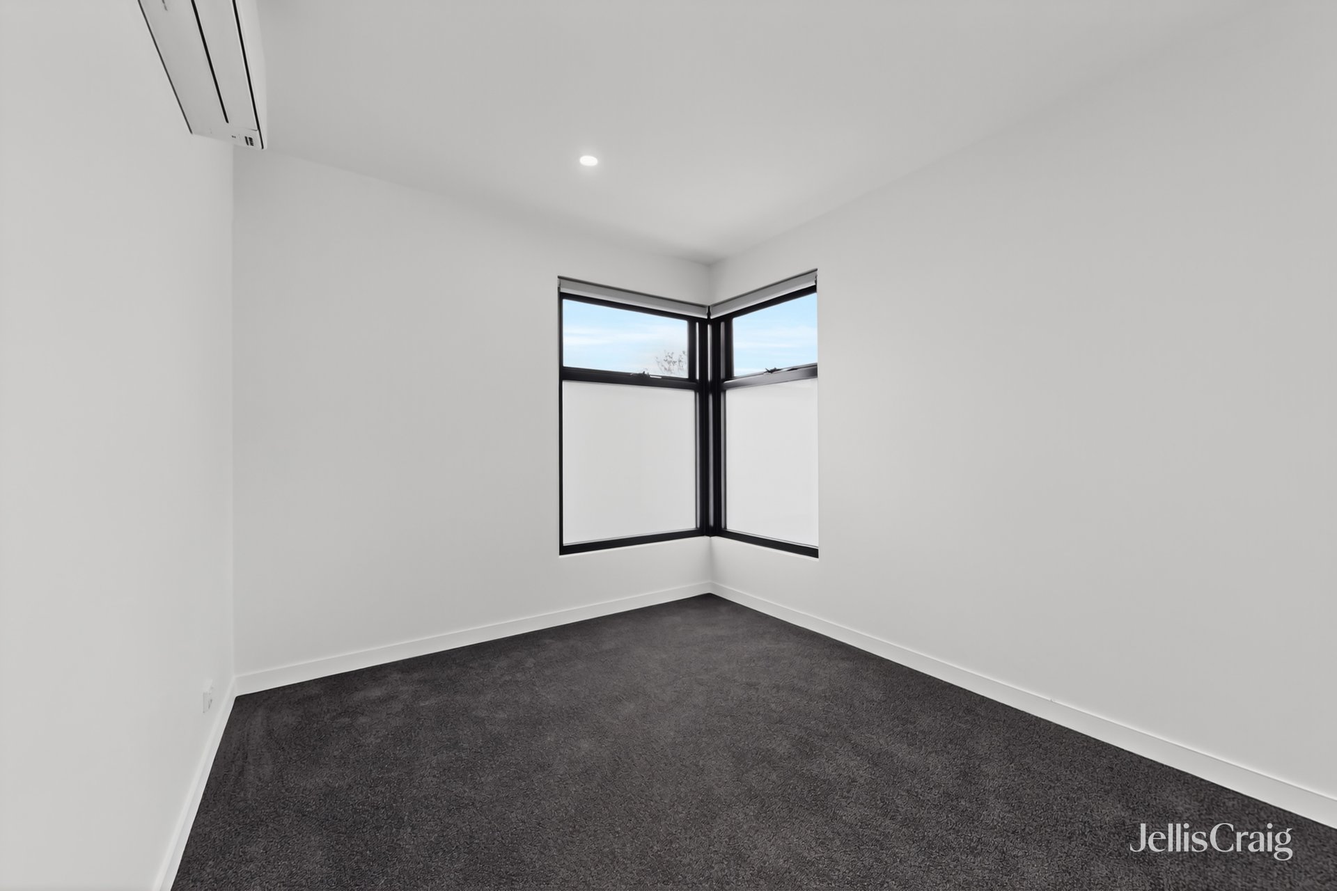 2/22 North Street, Ascot Vale image 9