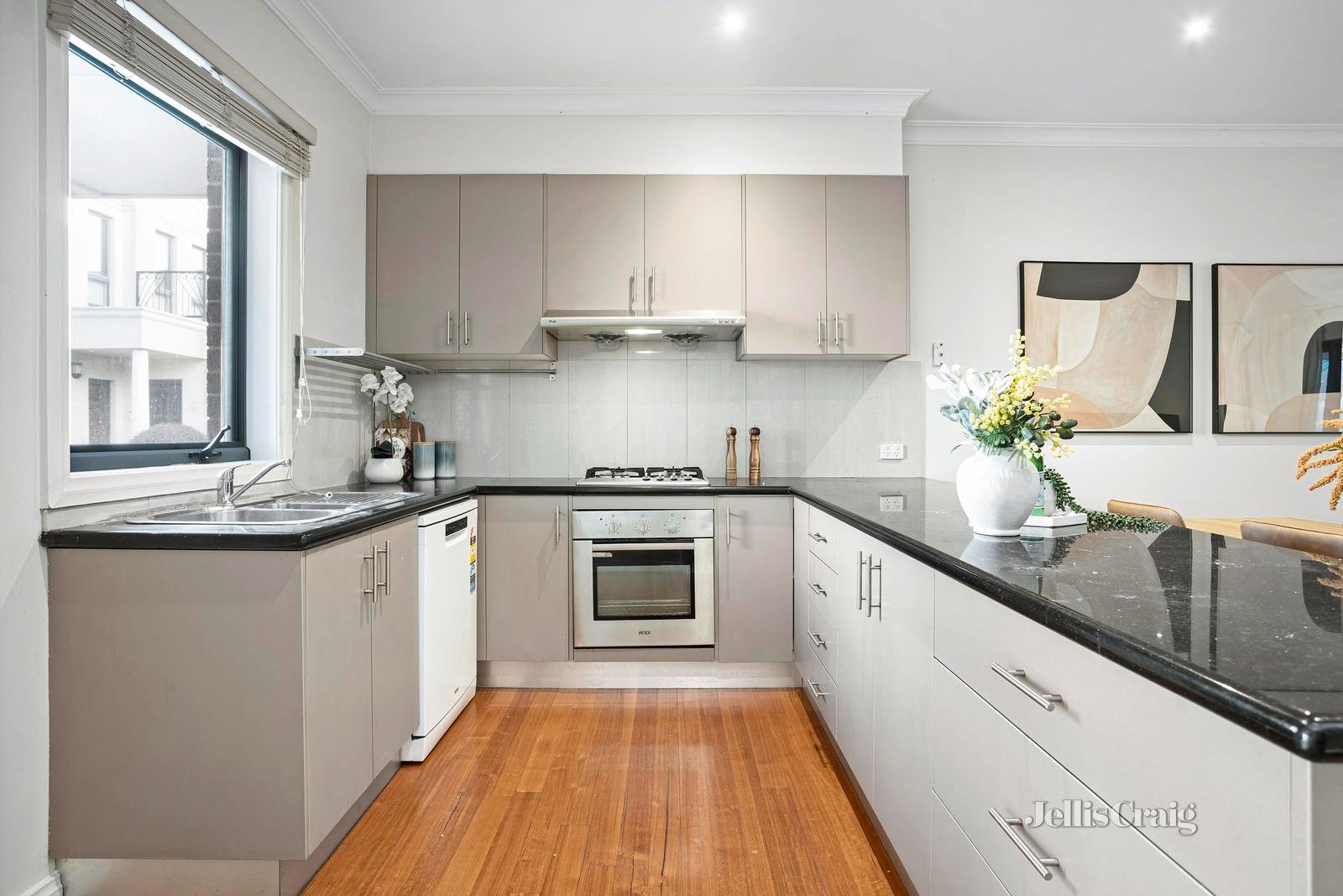 2/22 Paisley Street, Box Hill North image 6