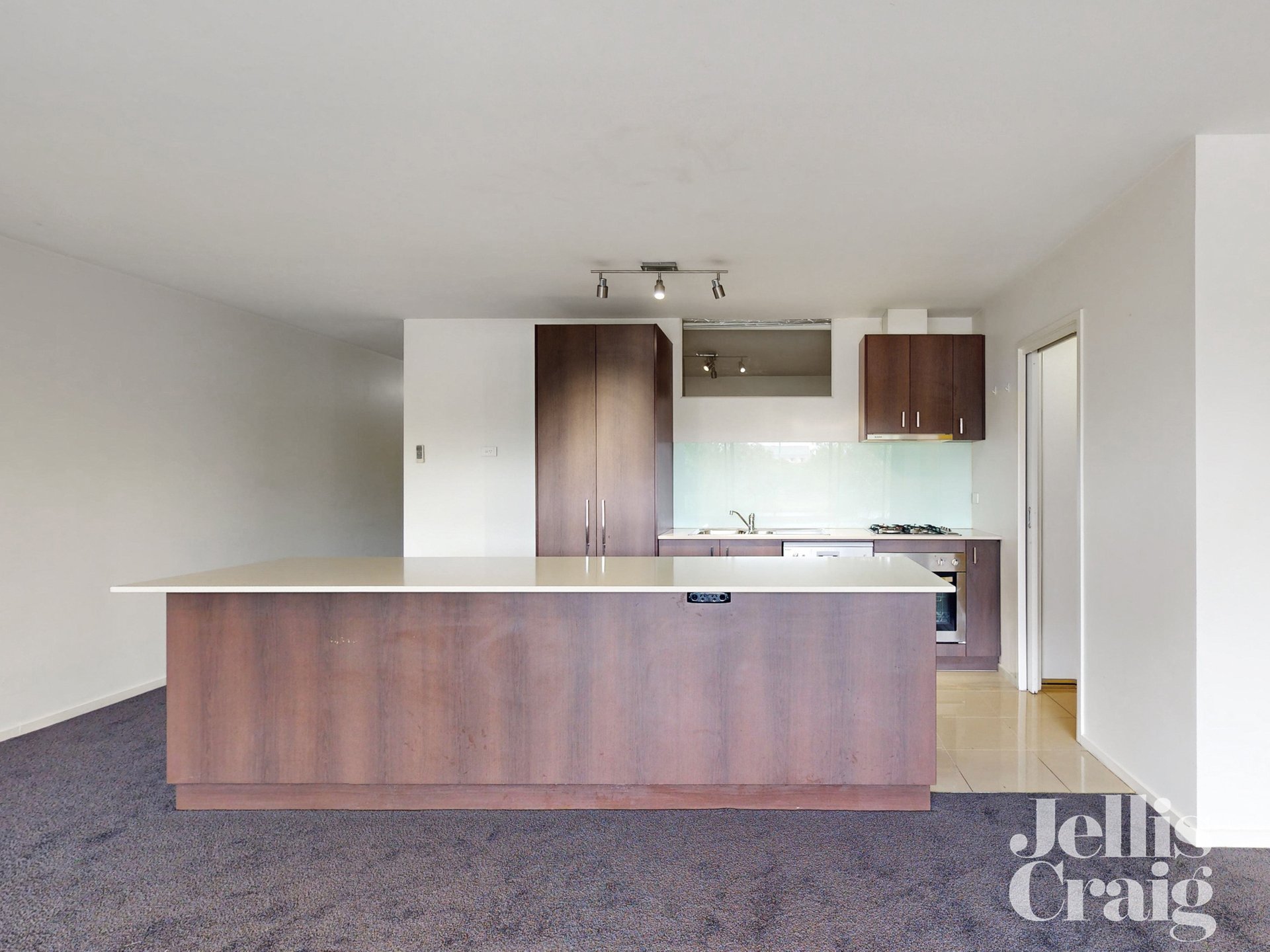 22/2 Saltriver Place, Footscray image 2
