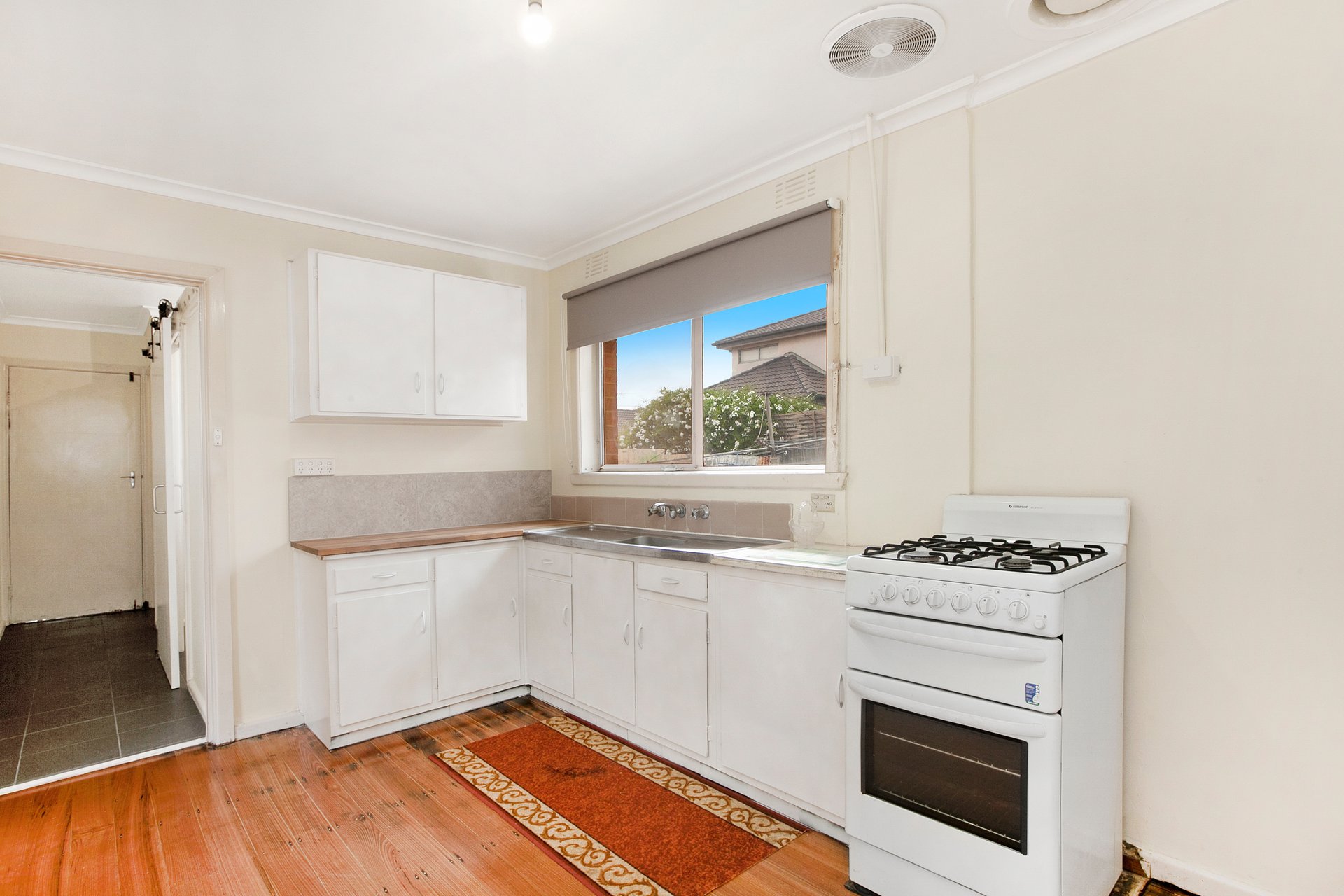 2/22 Sharps Road, Tullamarine image 4