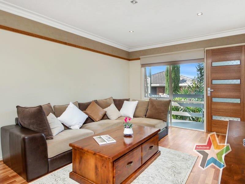 2/22 Slevin Street, Lilydale image 3