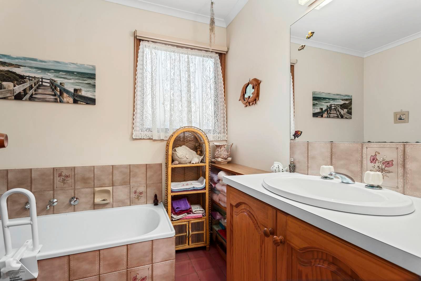 Property Gallery Thumbnail 9