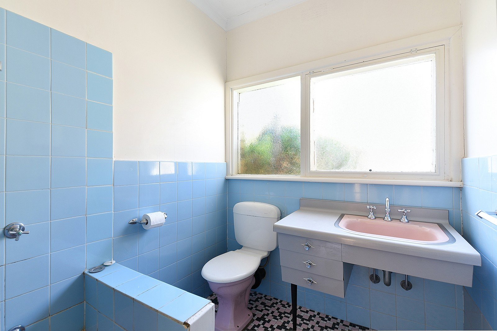 2 / 22 Well Street BRIGHTON