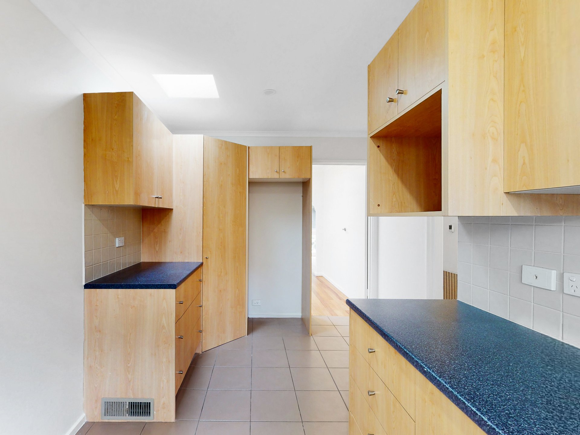 2/22 Weybridge Street, Surrey&nbsp;Hills image 5