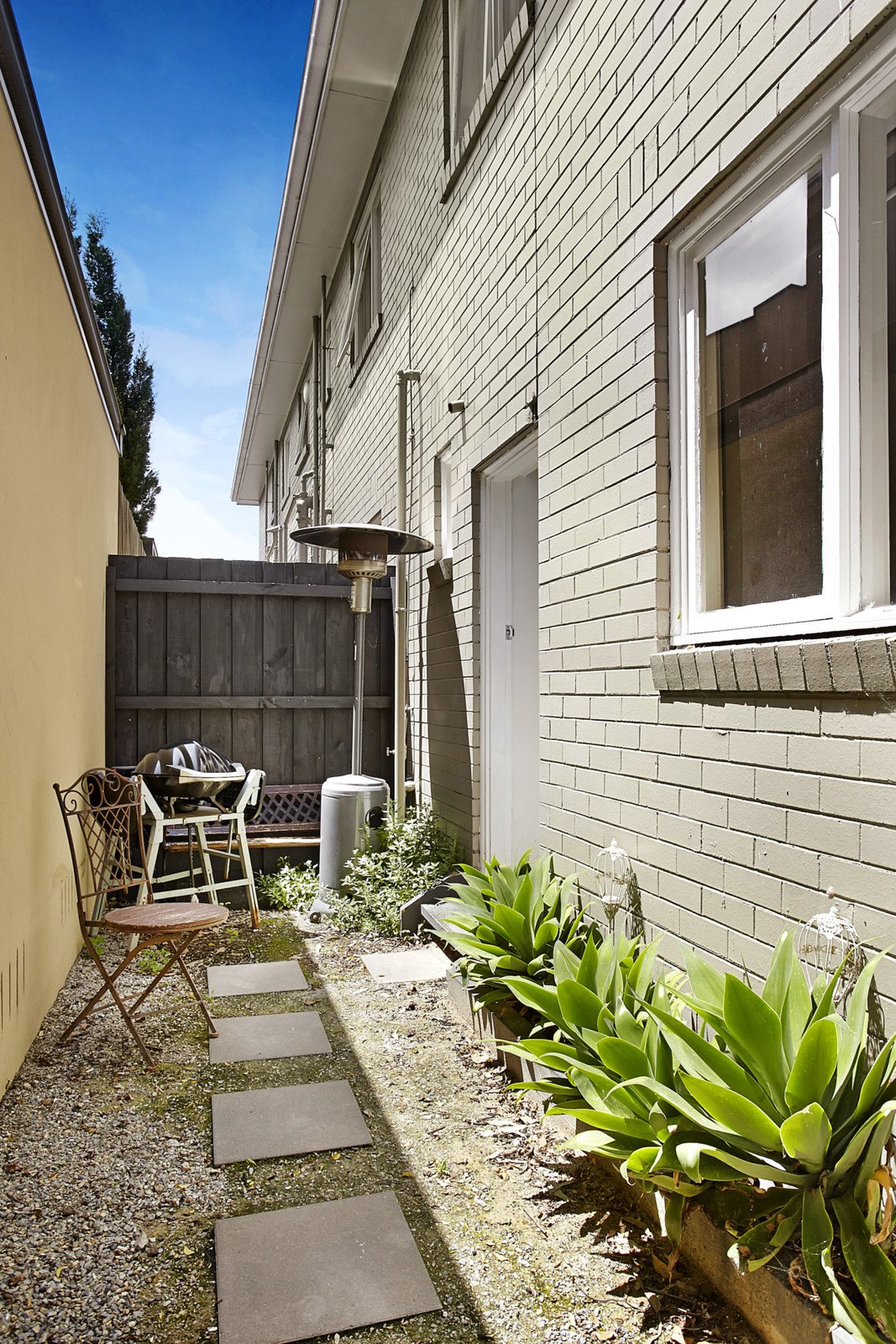 2/22 Whitby Street, Brunswick West image 5