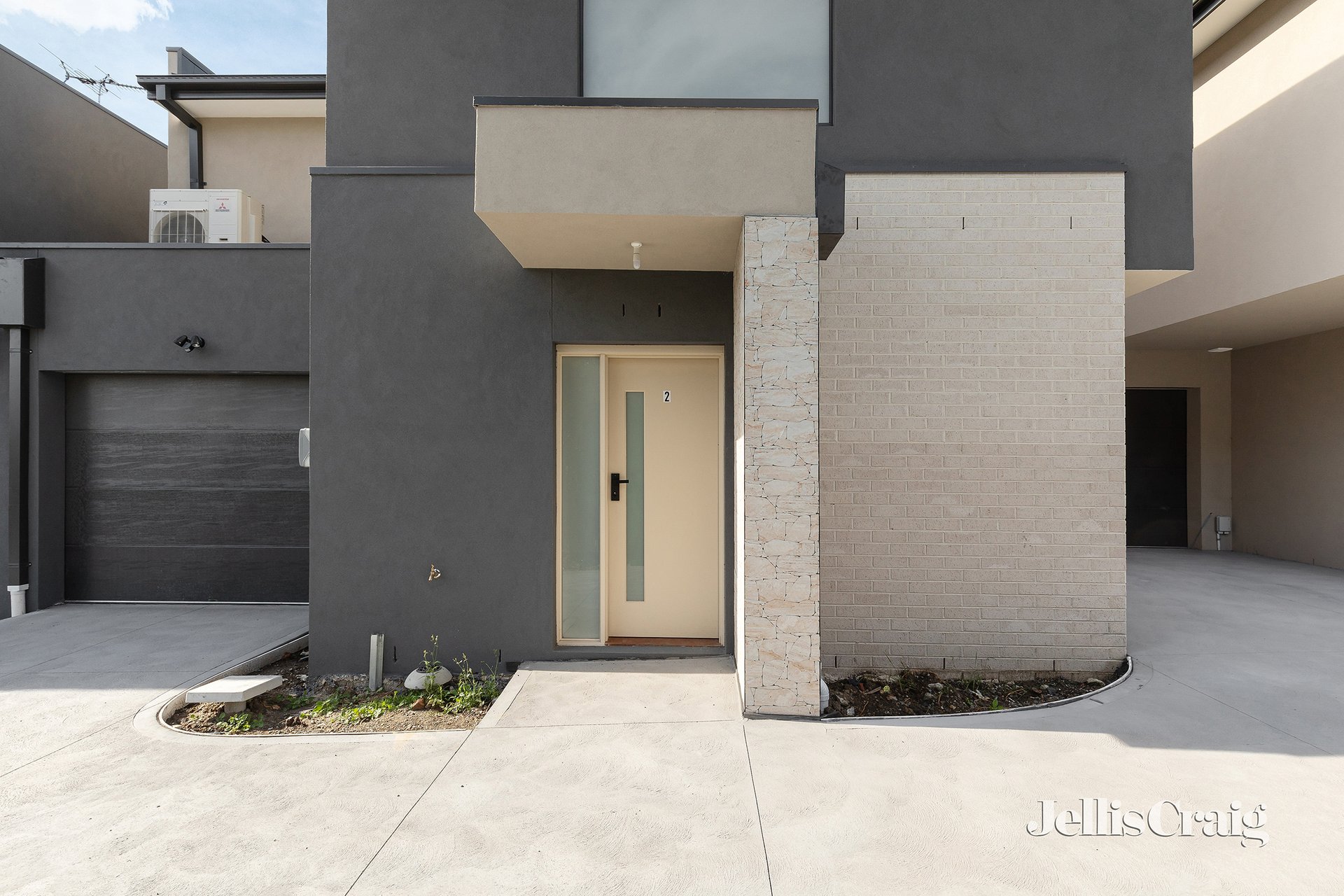 2/220 Liberty Parade, Heidelberg West image 1