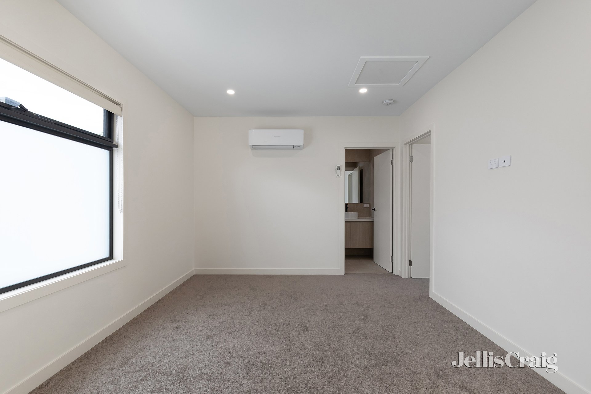 2/220 Liberty Parade, Heidelberg West image 5