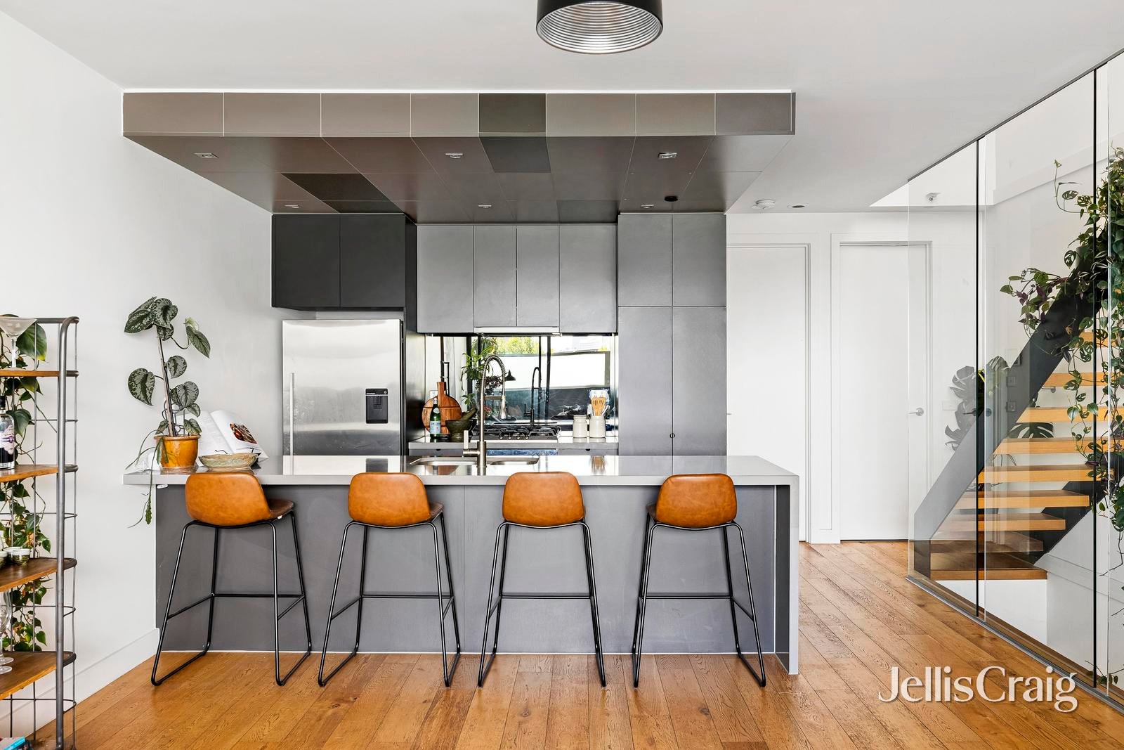 222/15 Lithgow Street, Abbotsford image 4