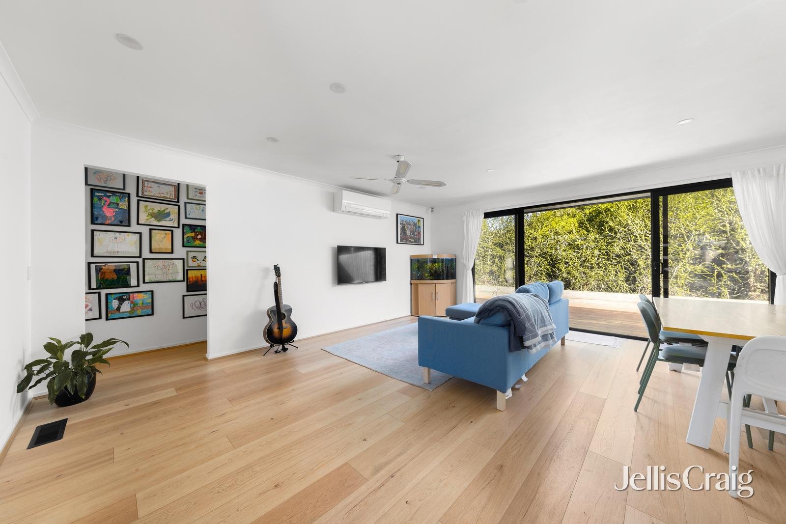 2/226 Springfield Road, Blackburn image 2