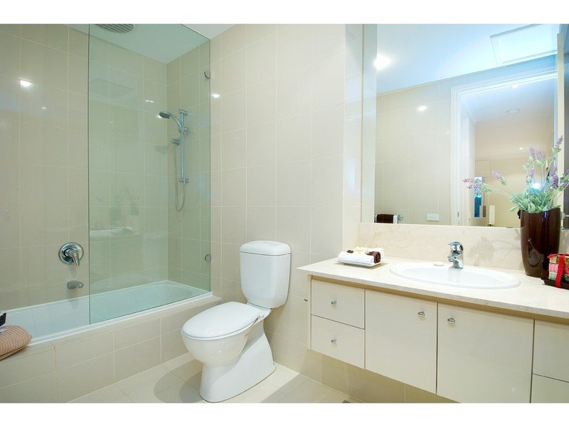 2/227 Whitehorse Road, Balwyn image 7